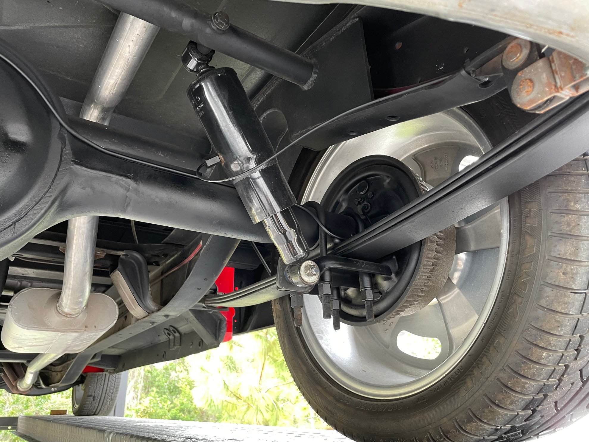 Vehicle photo 50