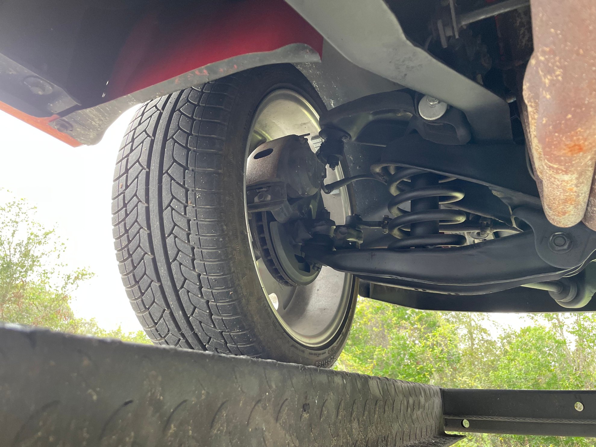 Vehicle photo 54