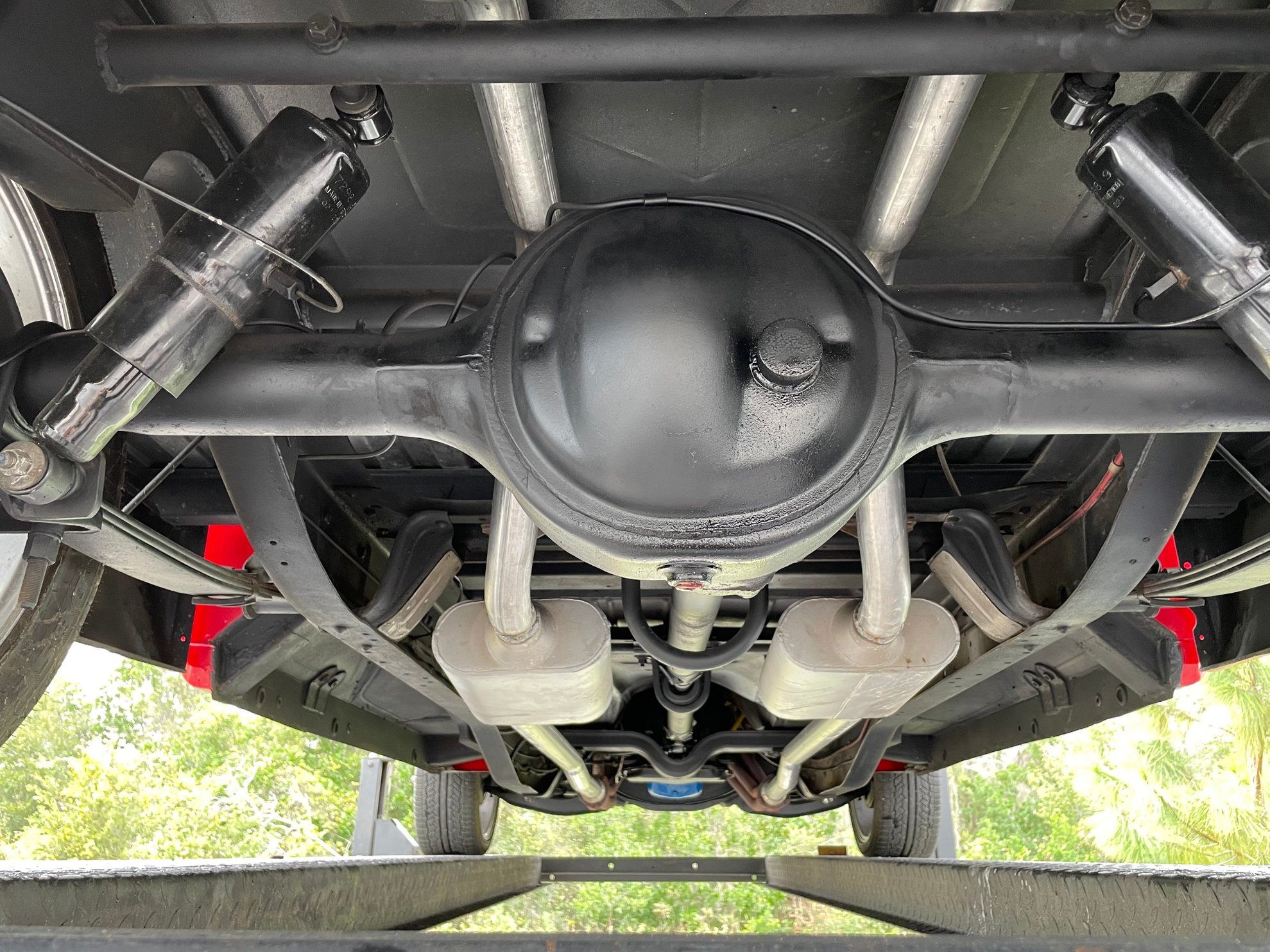 Vehicle photo 49