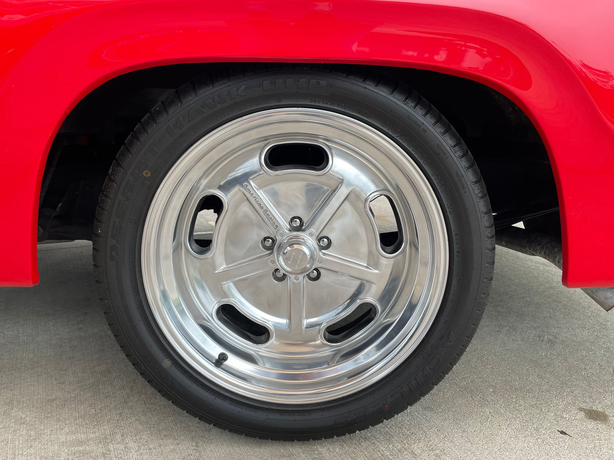 Vehicle photo 13