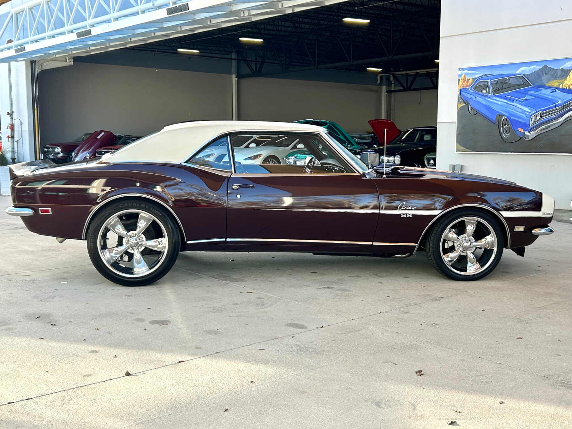 Vehicle photo 4