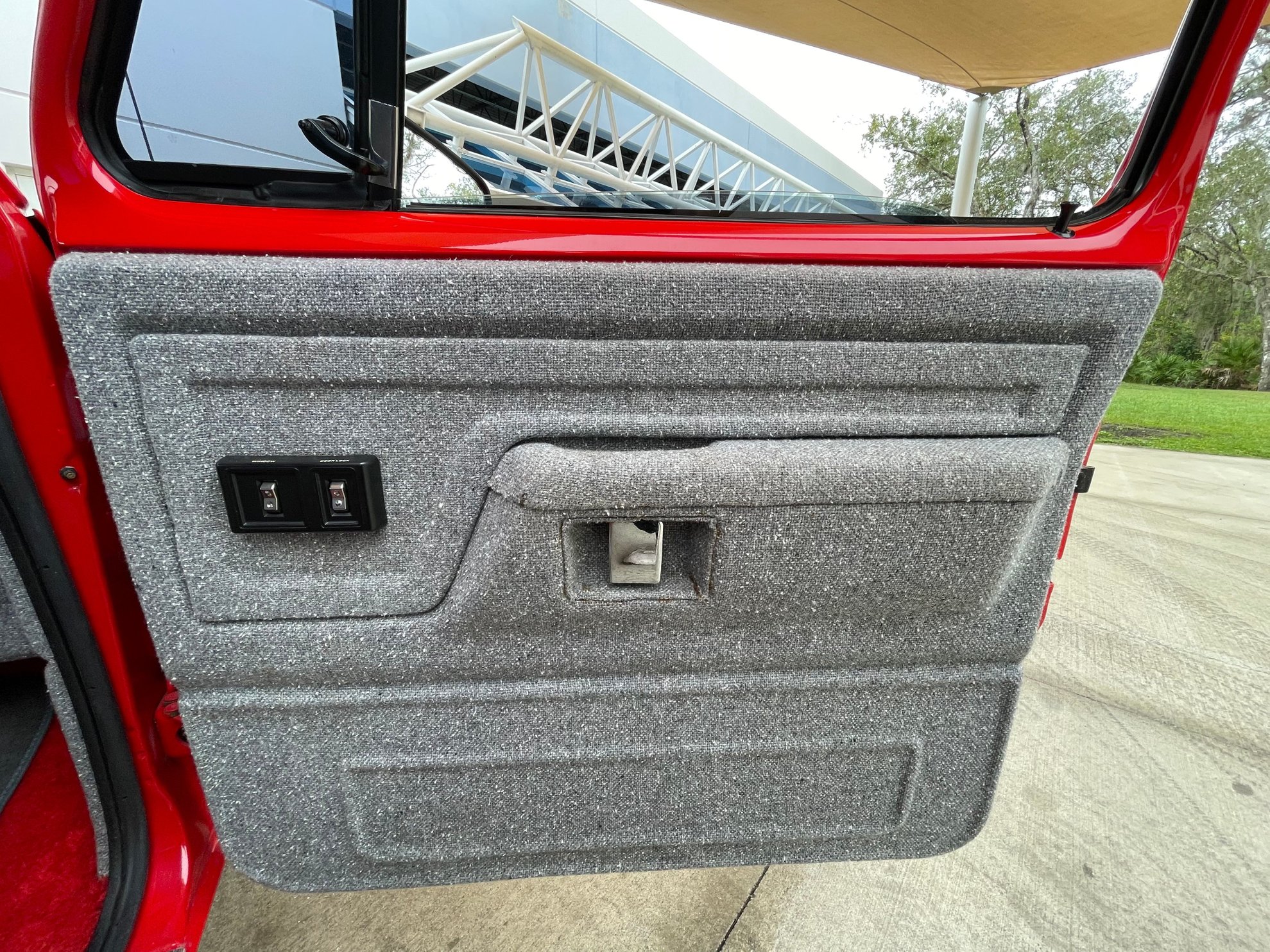 Vehicle photo 58