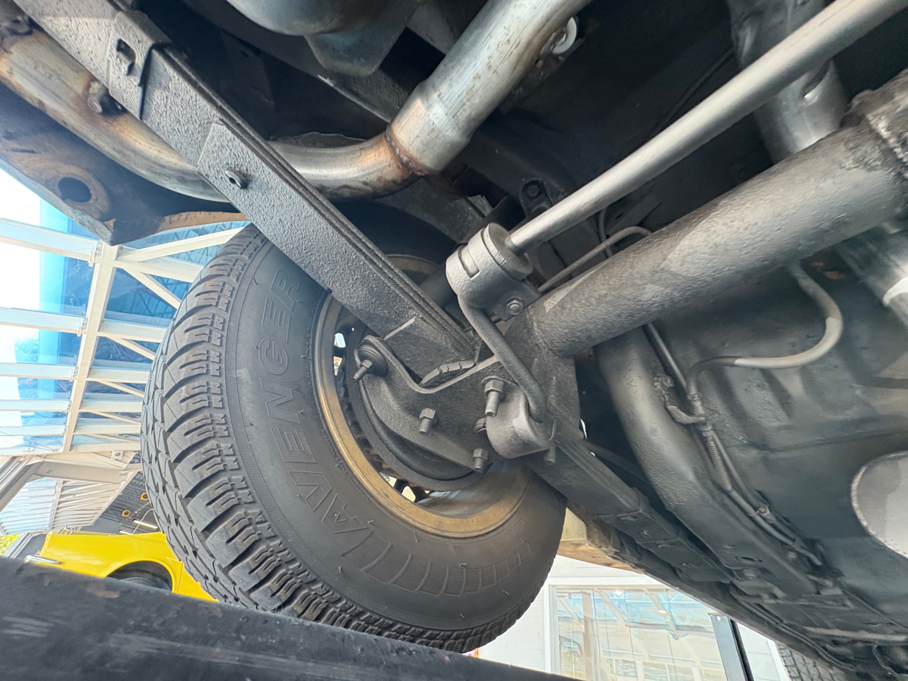 Vehicle photo 41
