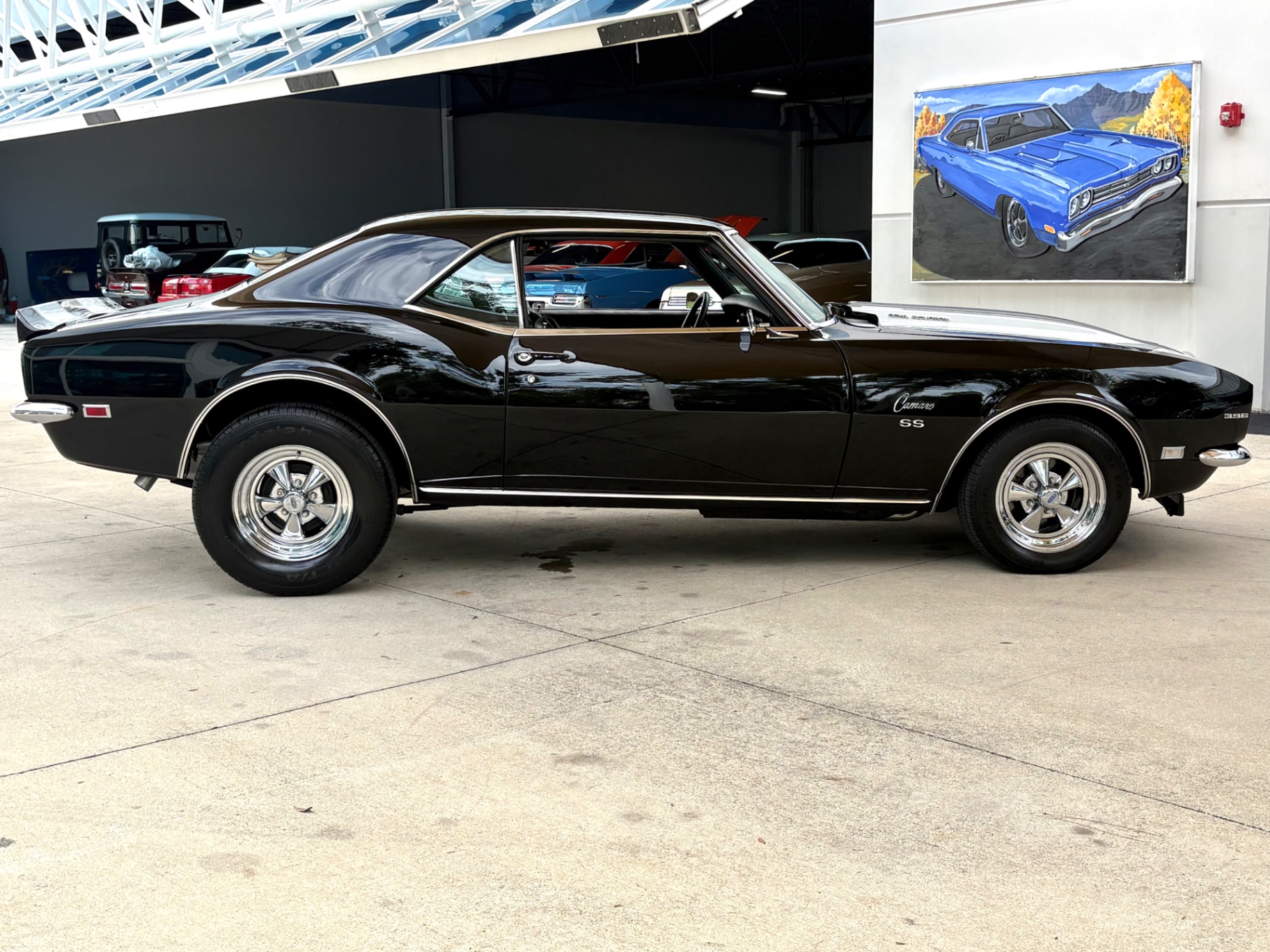 Vehicle photo 5