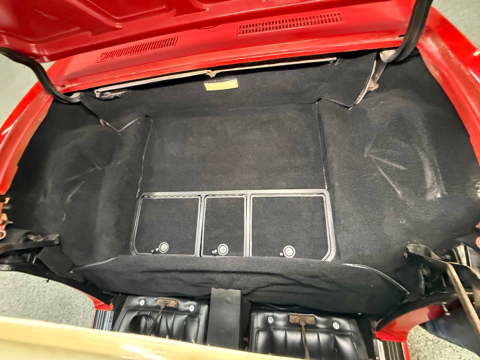 Vehicle photo 48