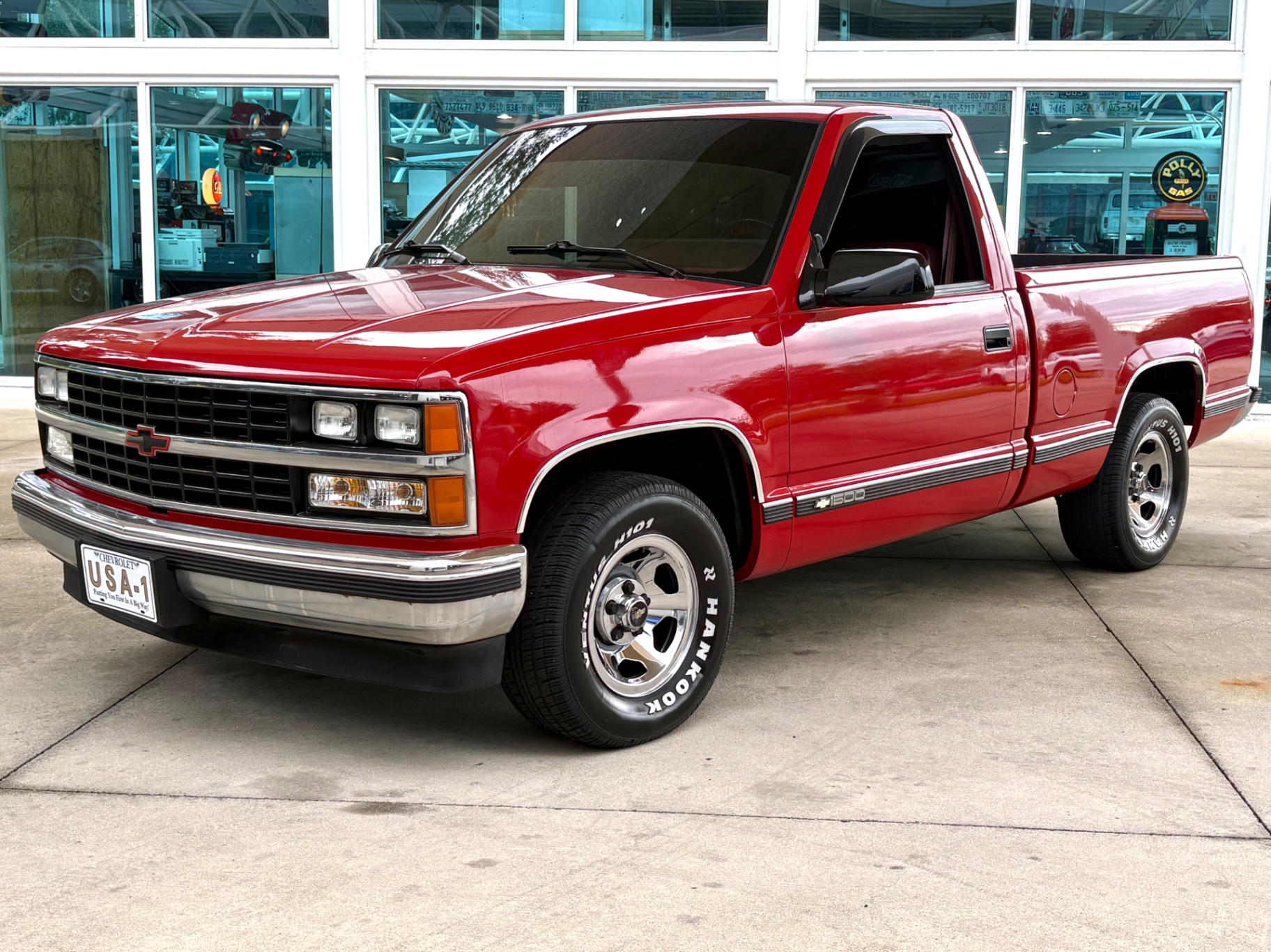 Vehicle photo 11