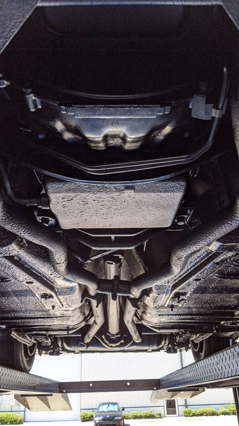 Vehicle photo 30