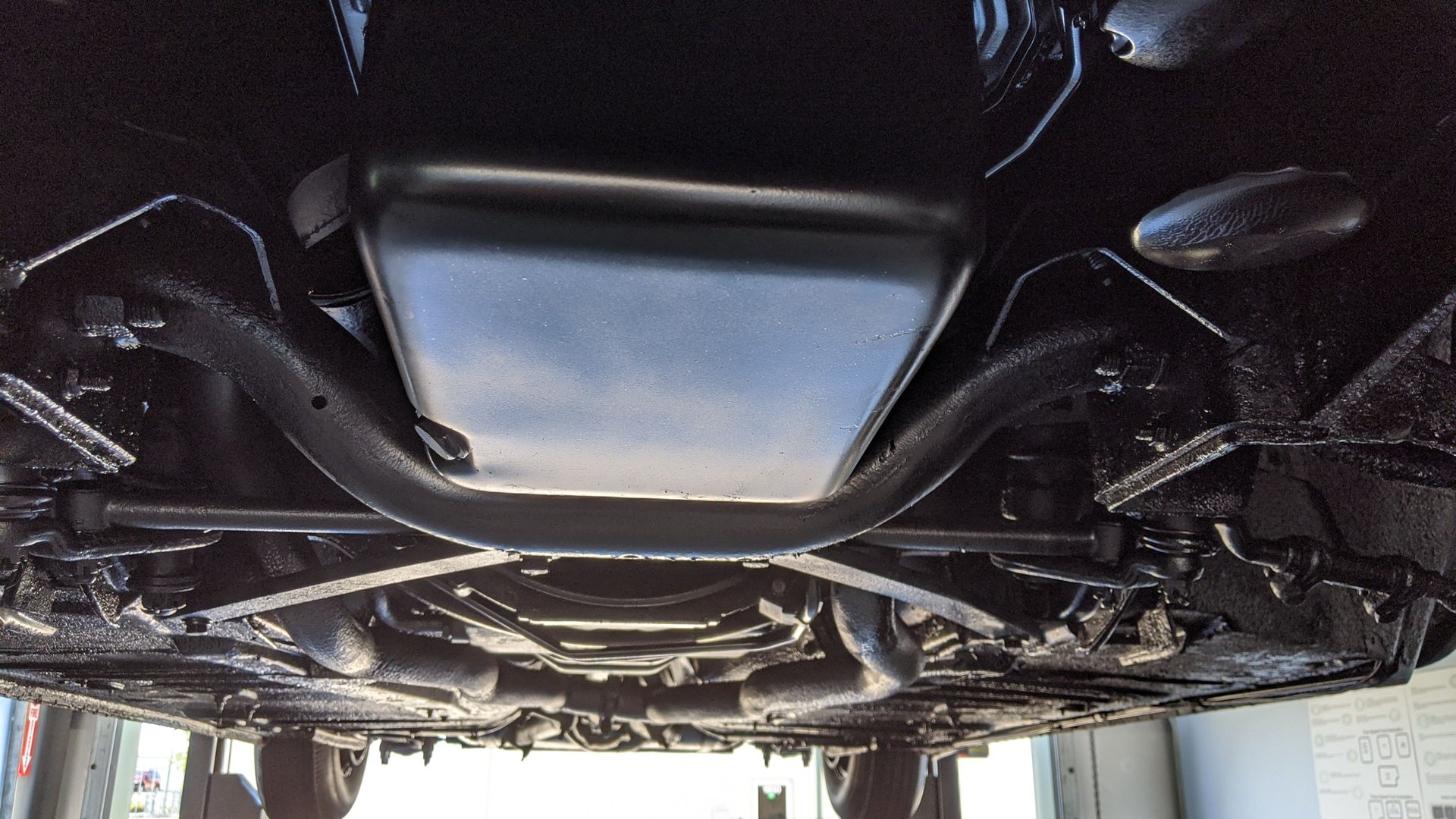 Vehicle photo 31