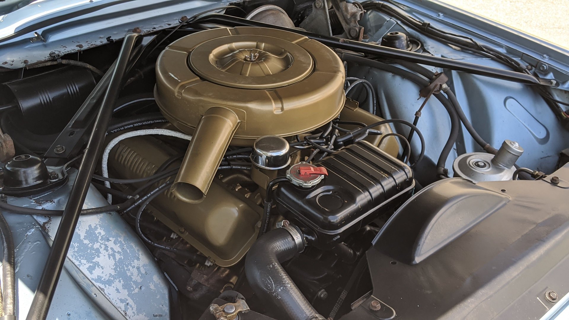 Vehicle photo 37
