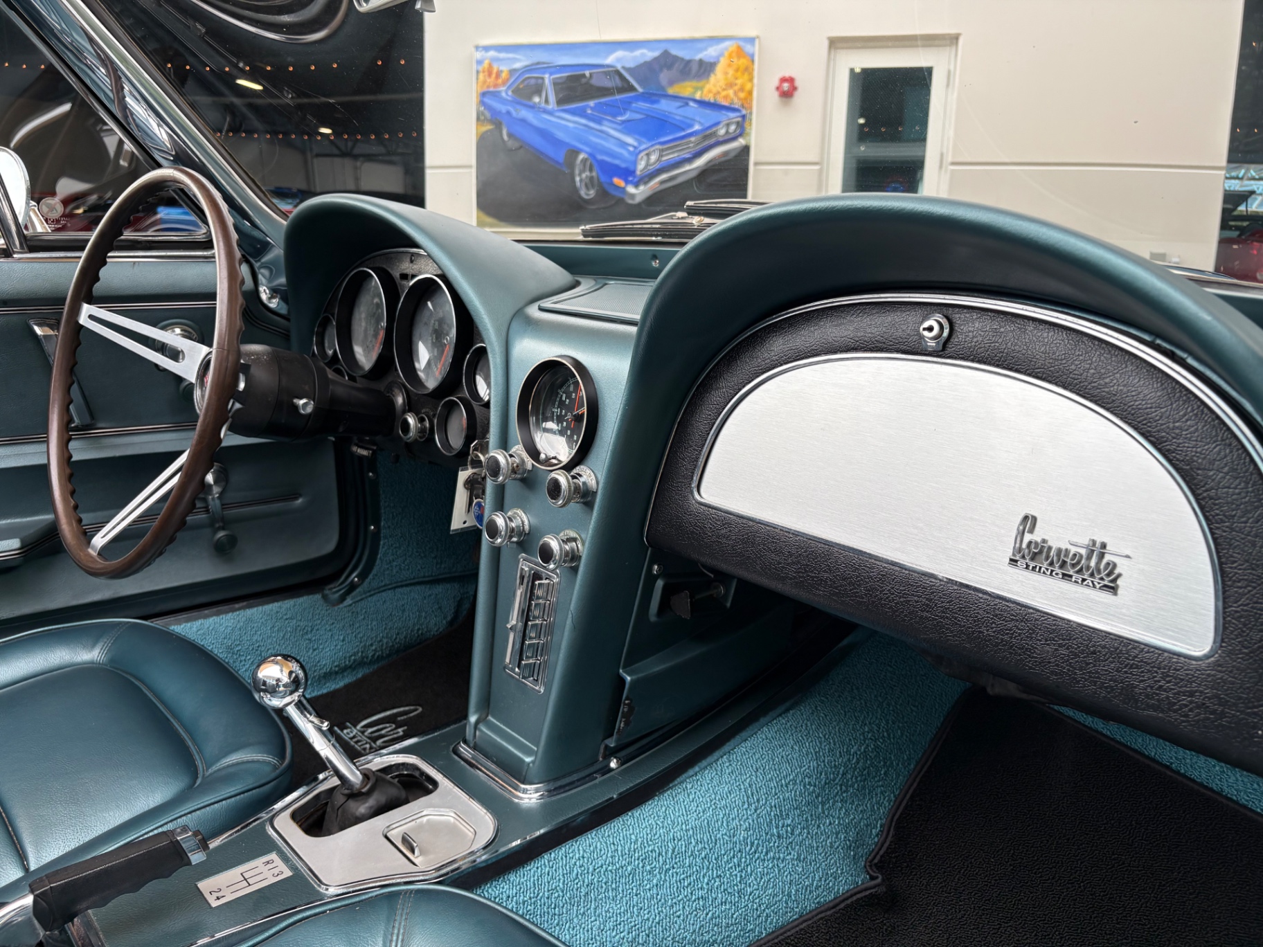 Vehicle photo 45