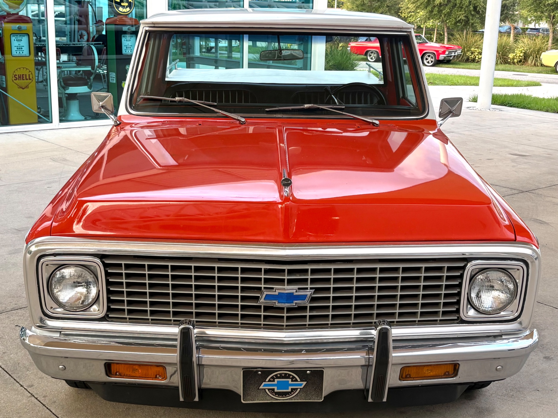Vehicle photo 3