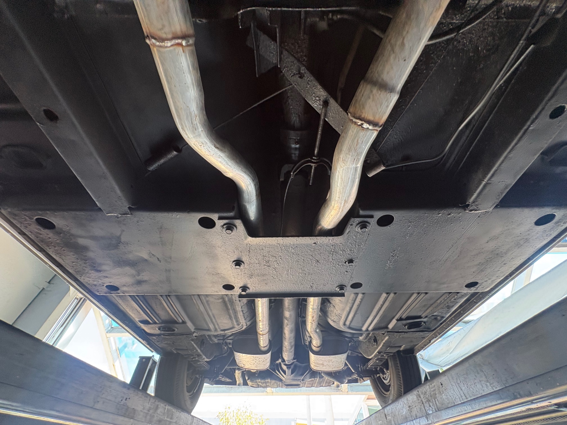 Vehicle photo 63