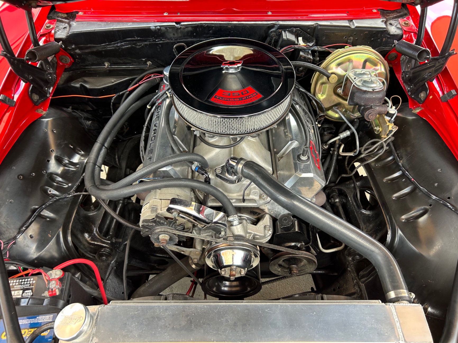 Vehicle photo 18