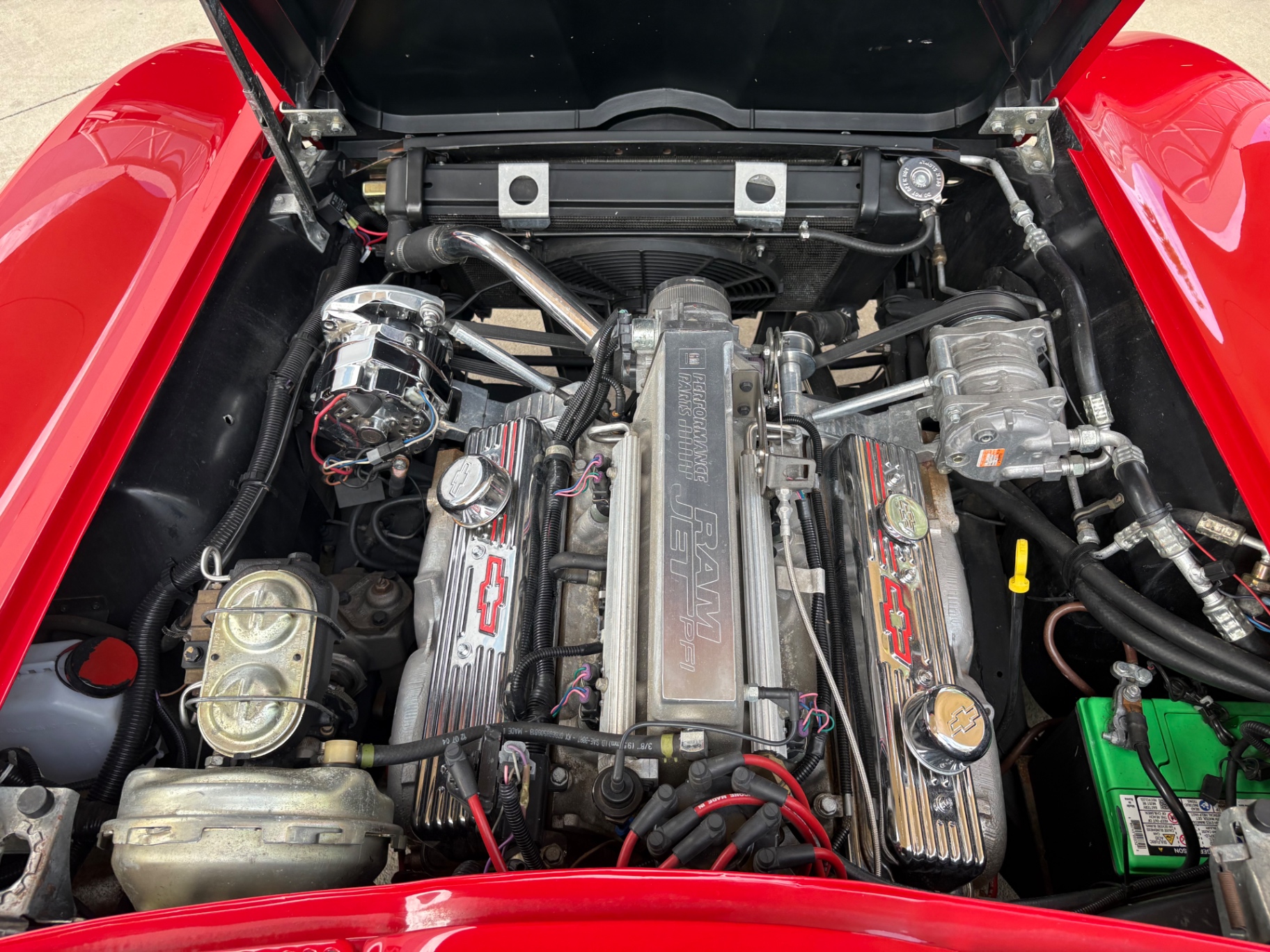 Vehicle photo 30