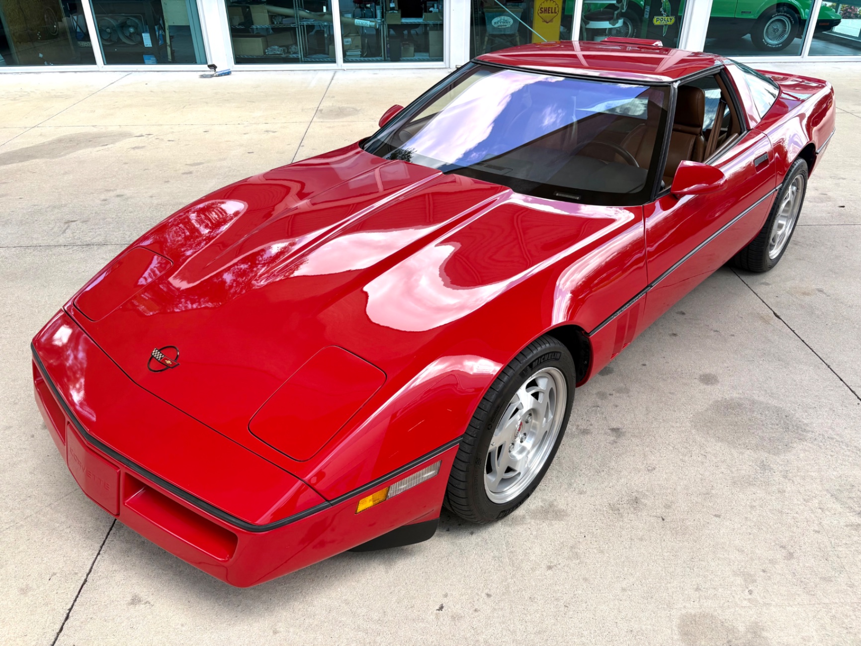 Vehicle photo 21
