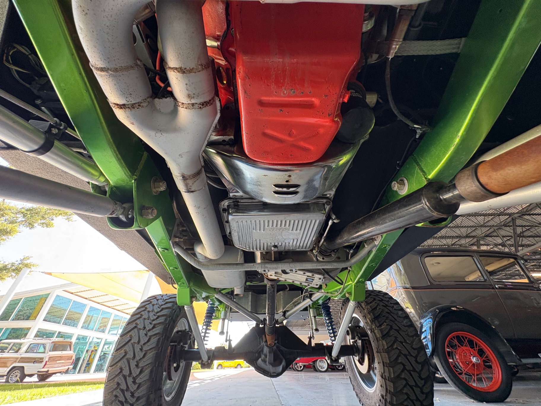 Vehicle photo 49
