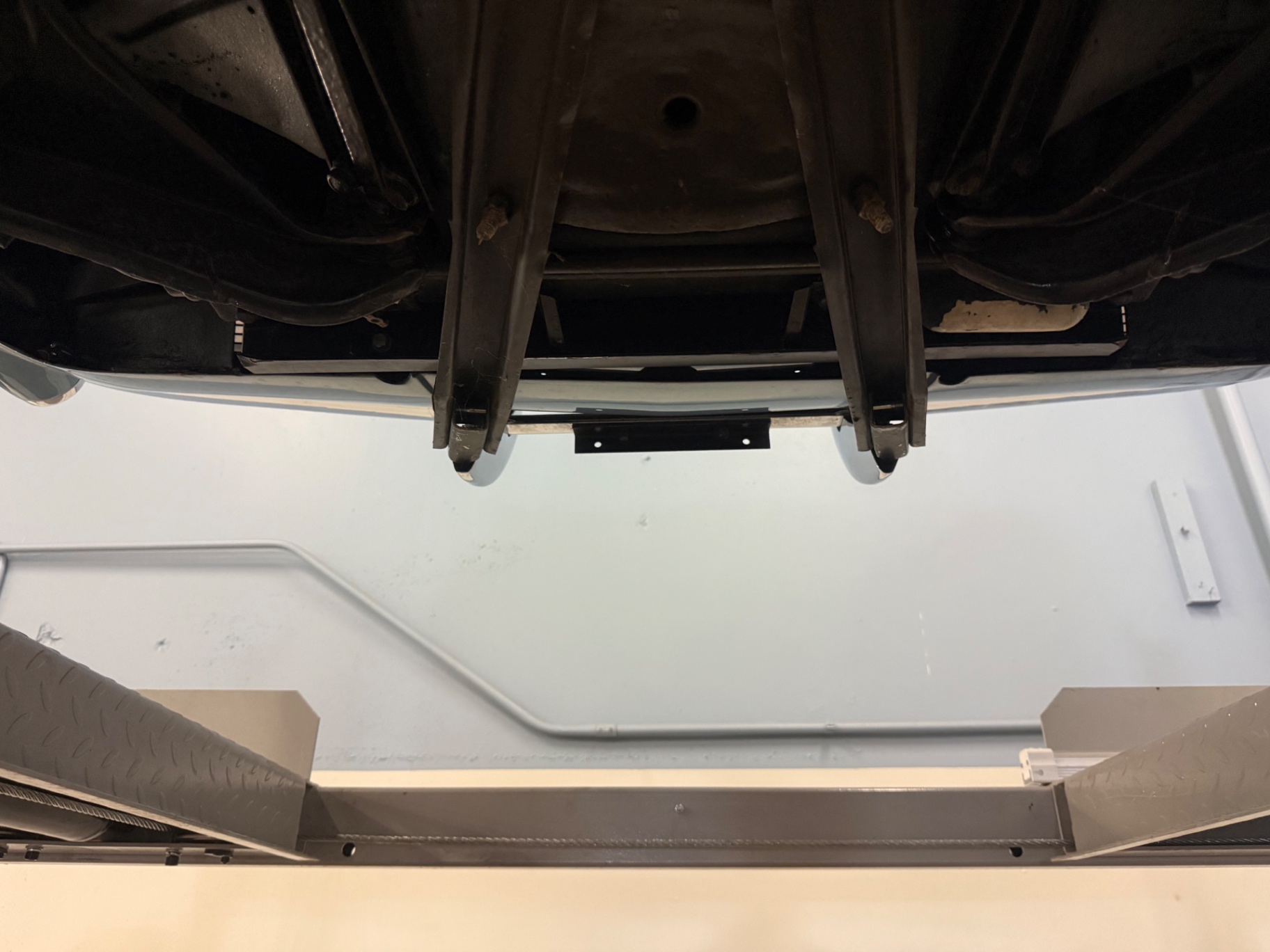 Vehicle photo 57