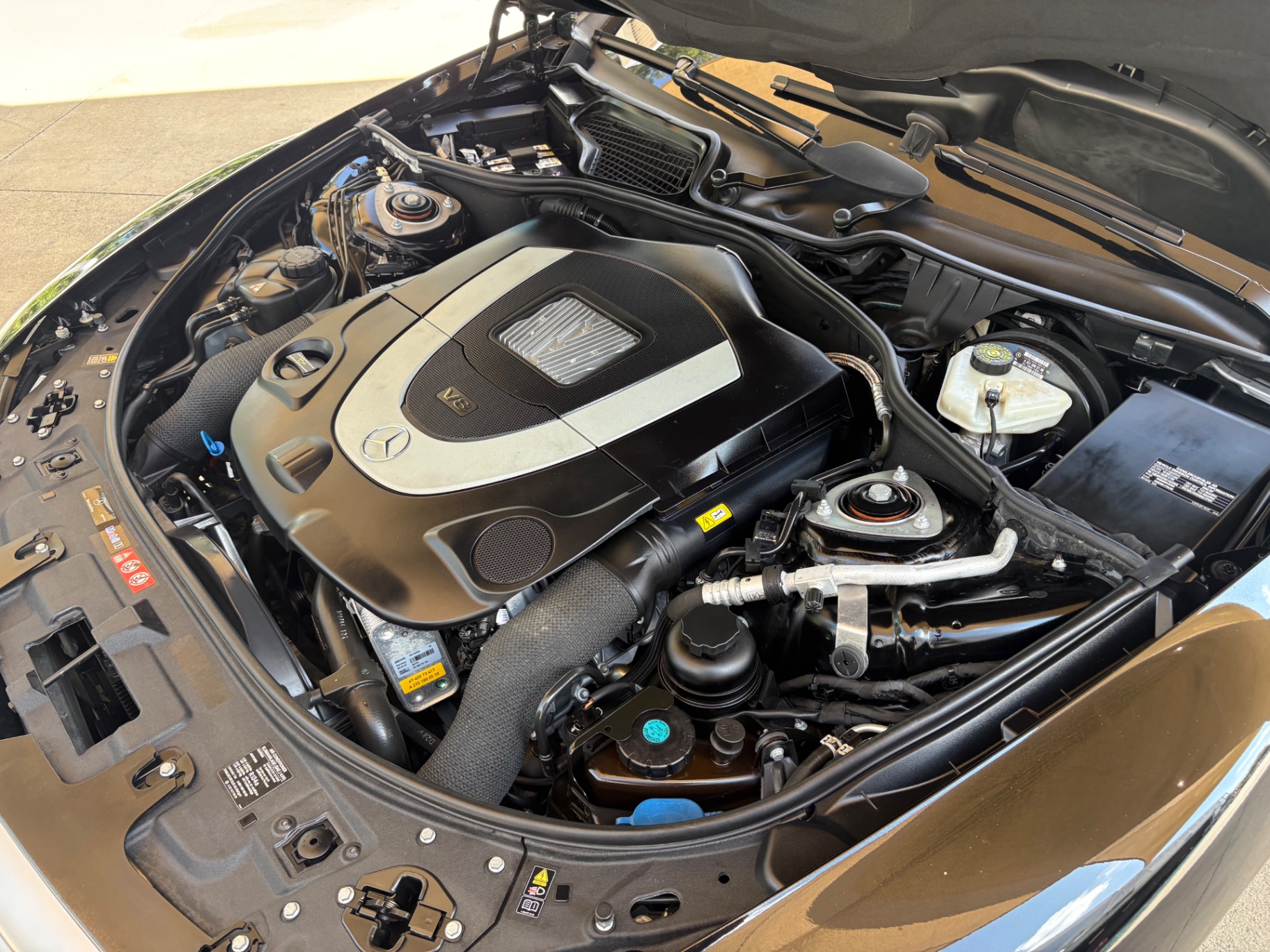 Vehicle photo 26