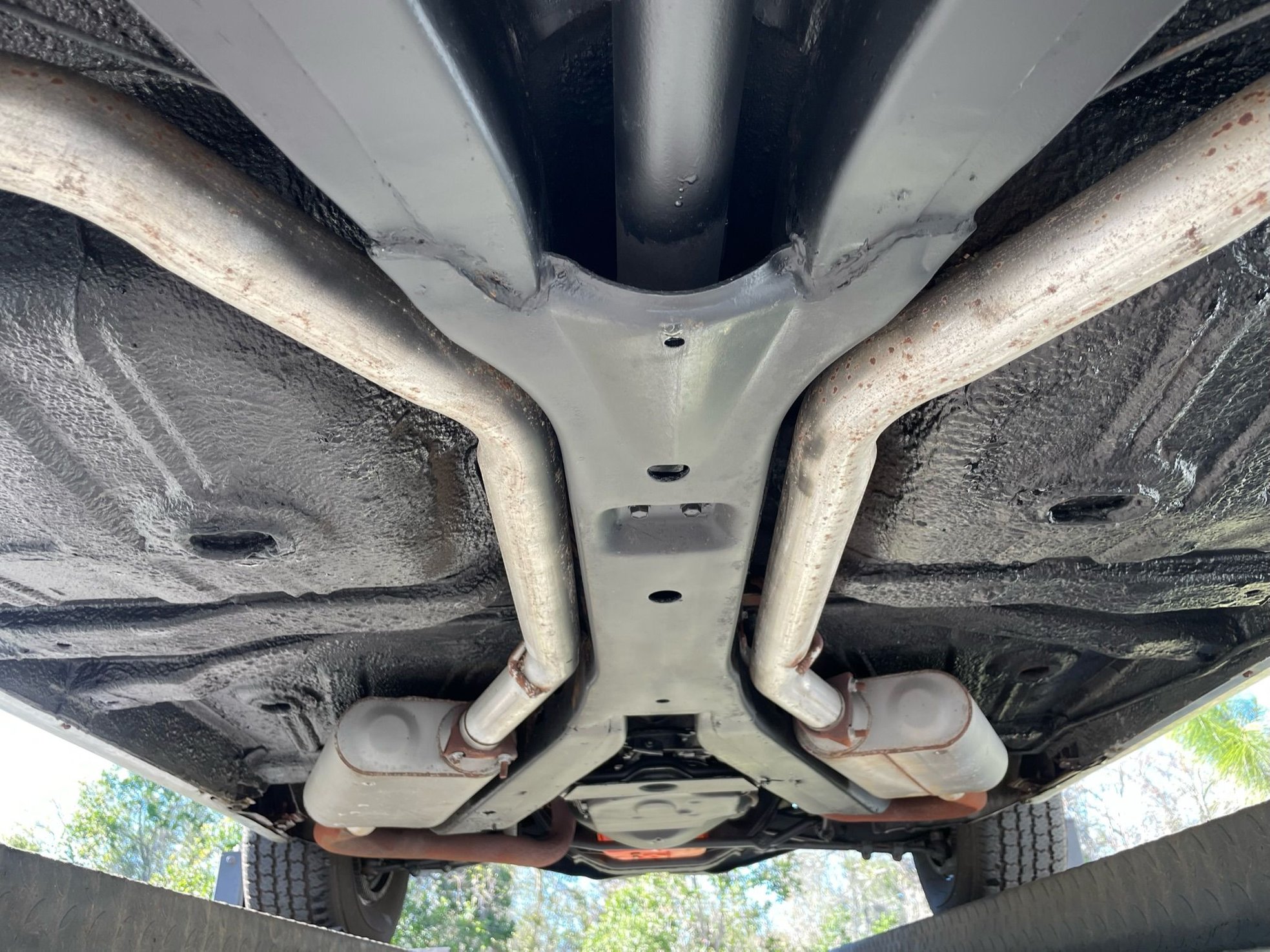 Vehicle photo 52