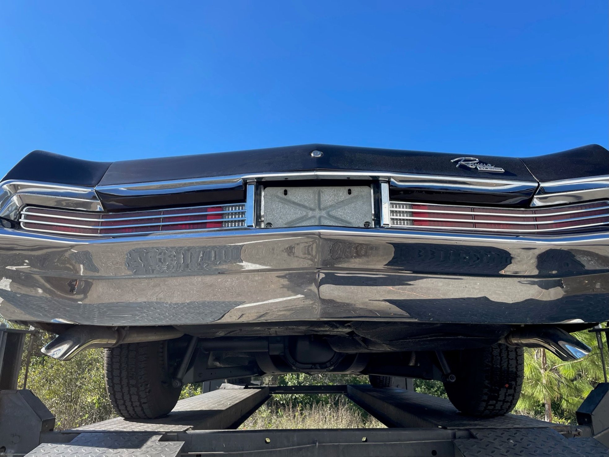 Vehicle photo 49