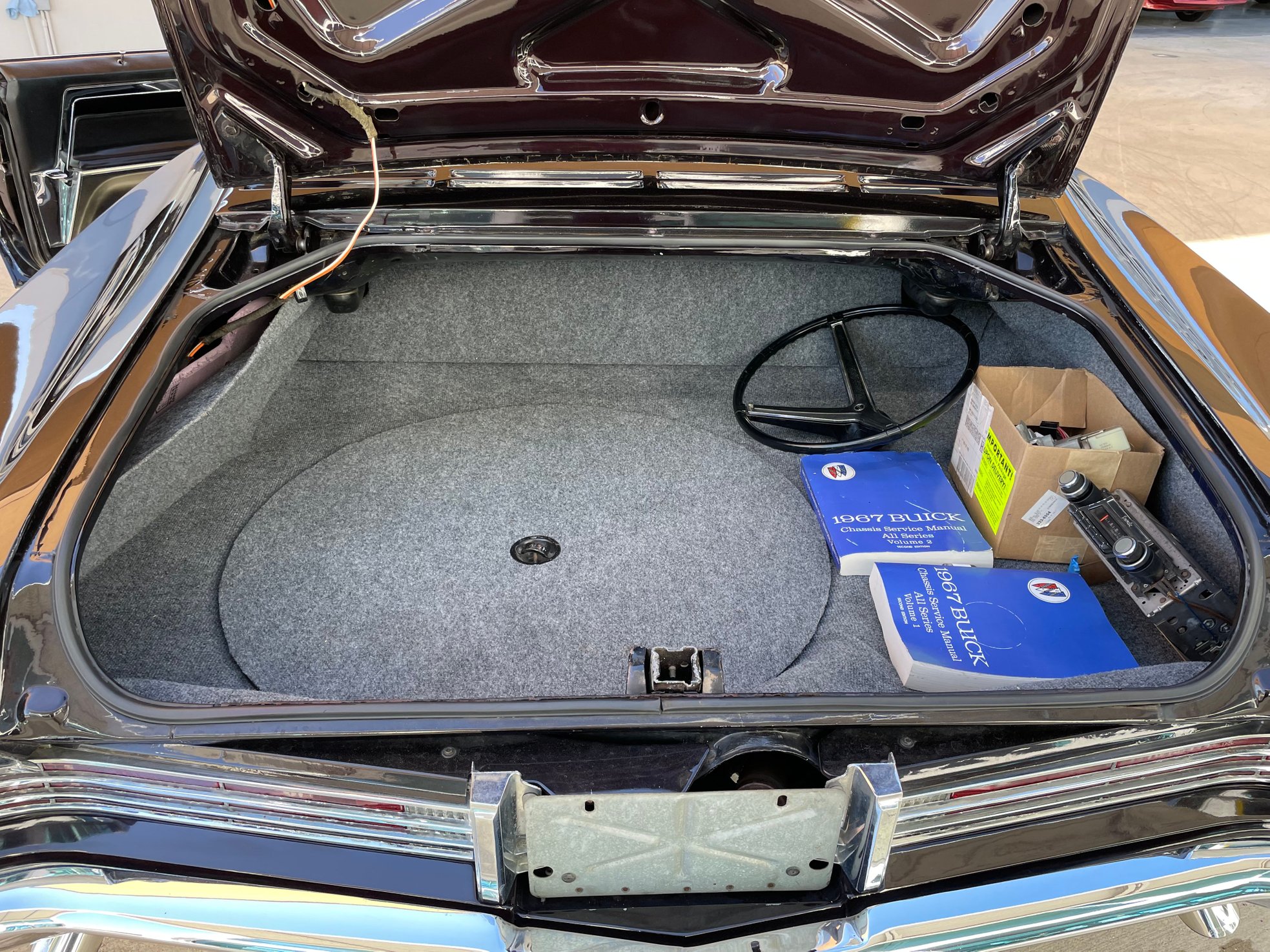 Vehicle photo 34