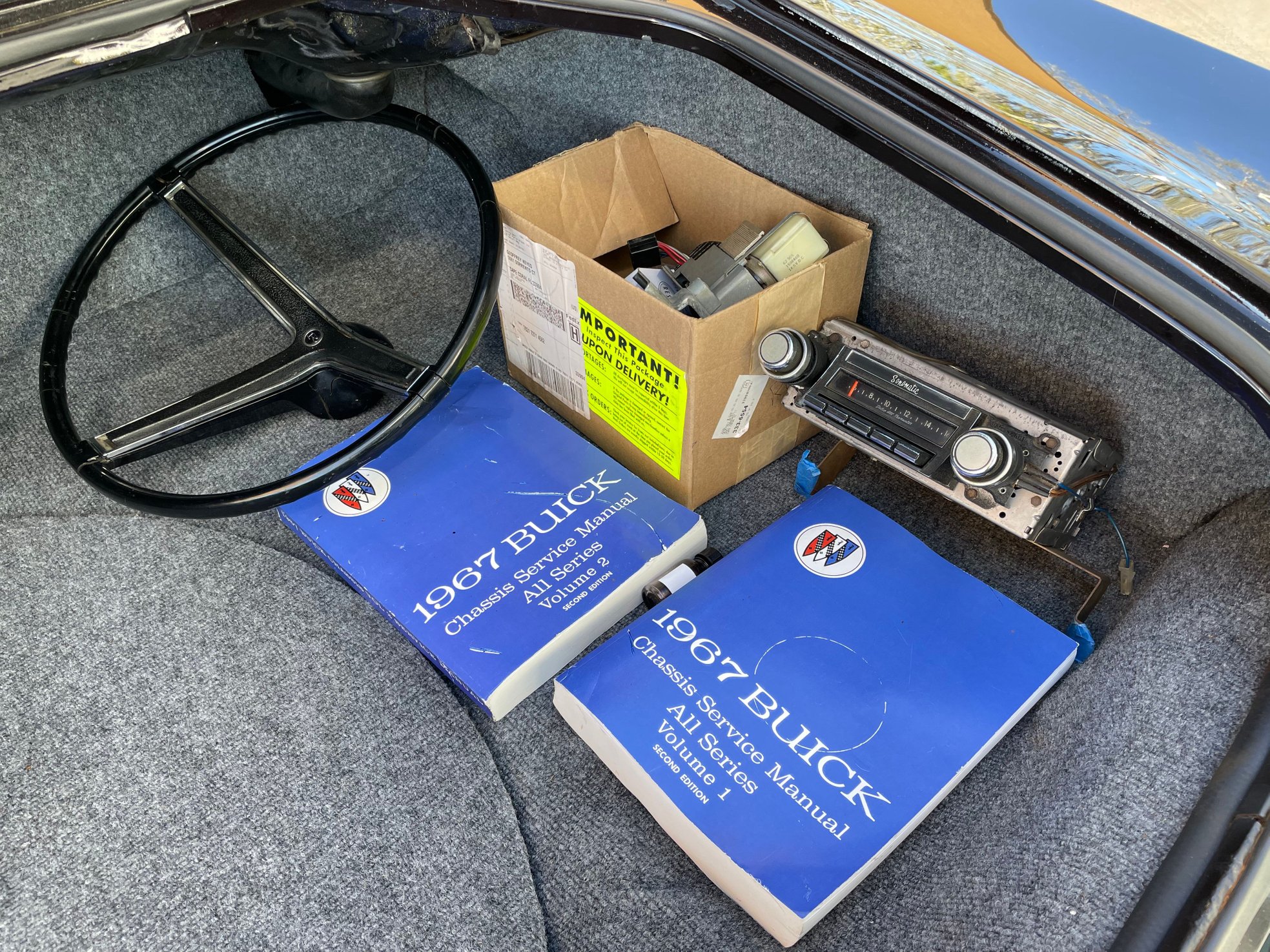 Vehicle photo 35