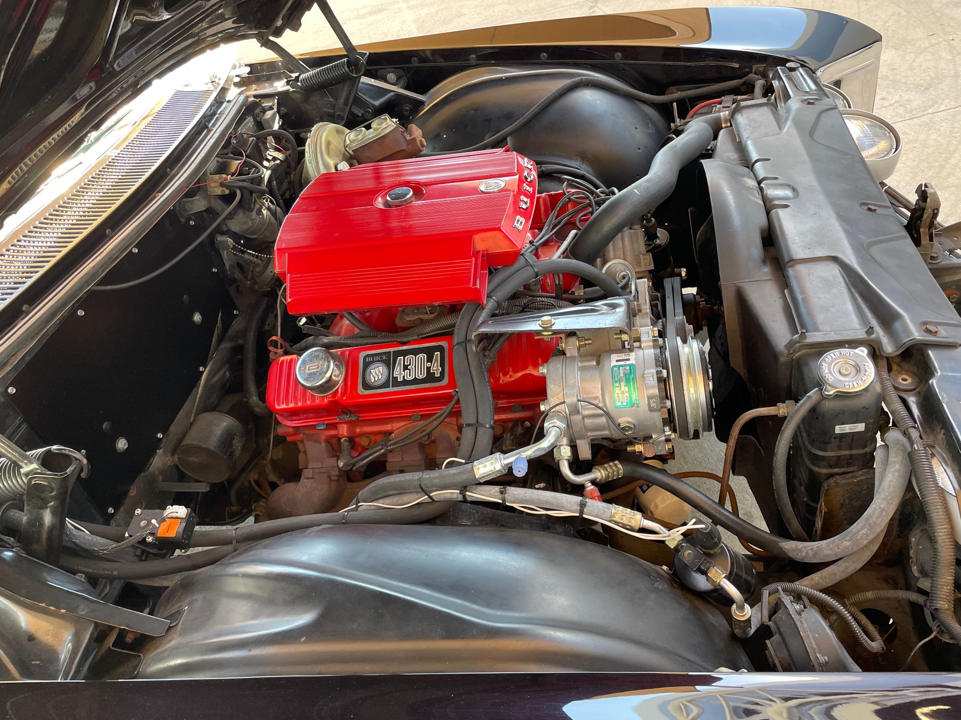 Vehicle photo 30