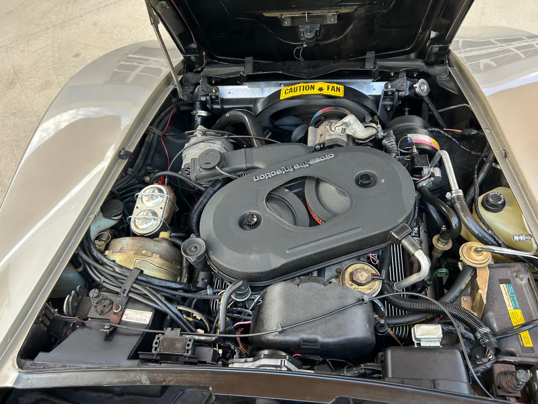 Vehicle photo 29