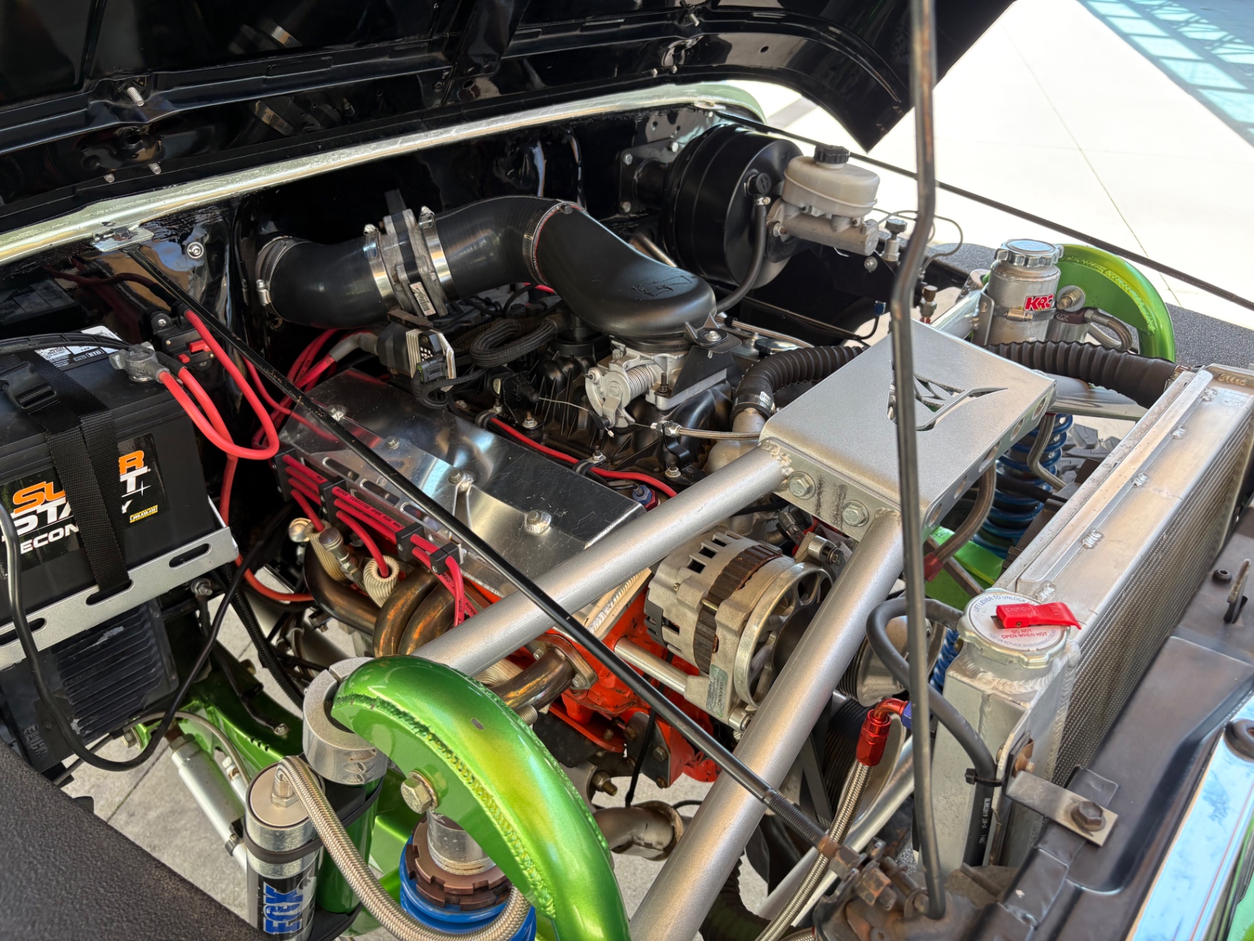 Vehicle photo 26