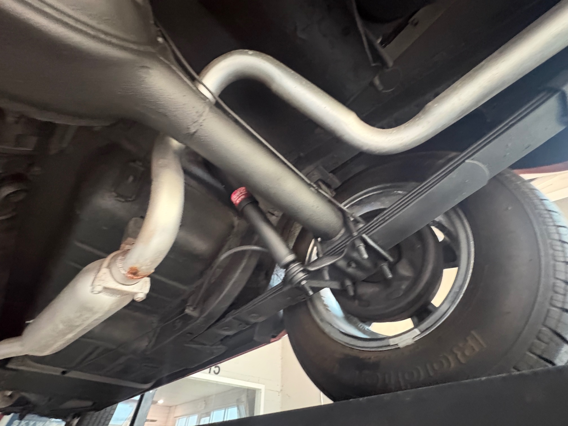 Vehicle photo 52