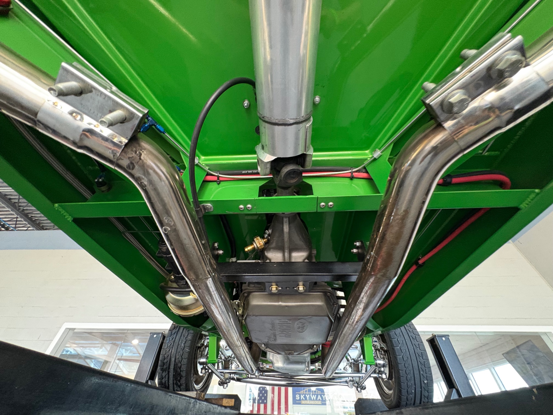 Vehicle photo 39