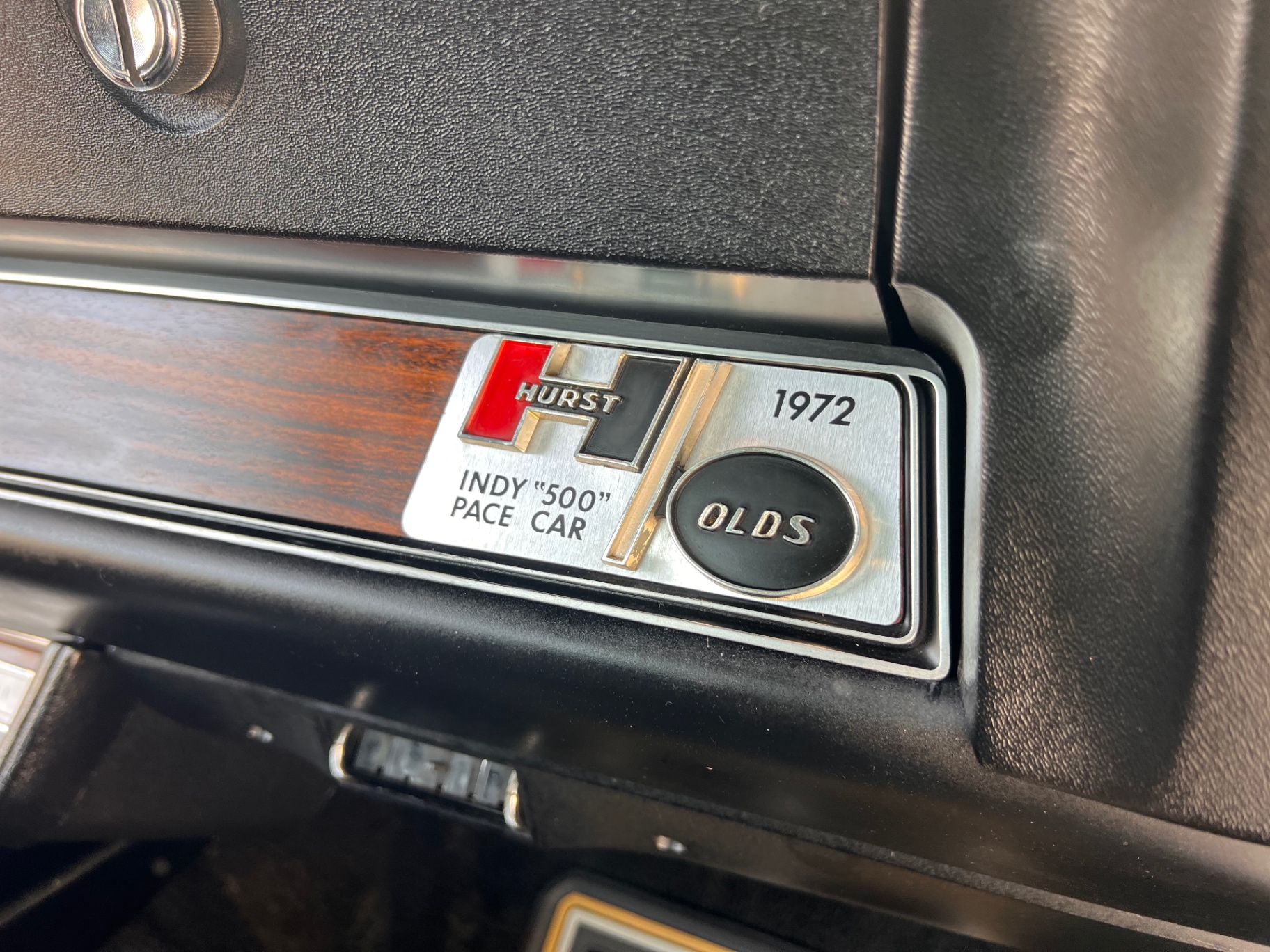 Vehicle photo 33