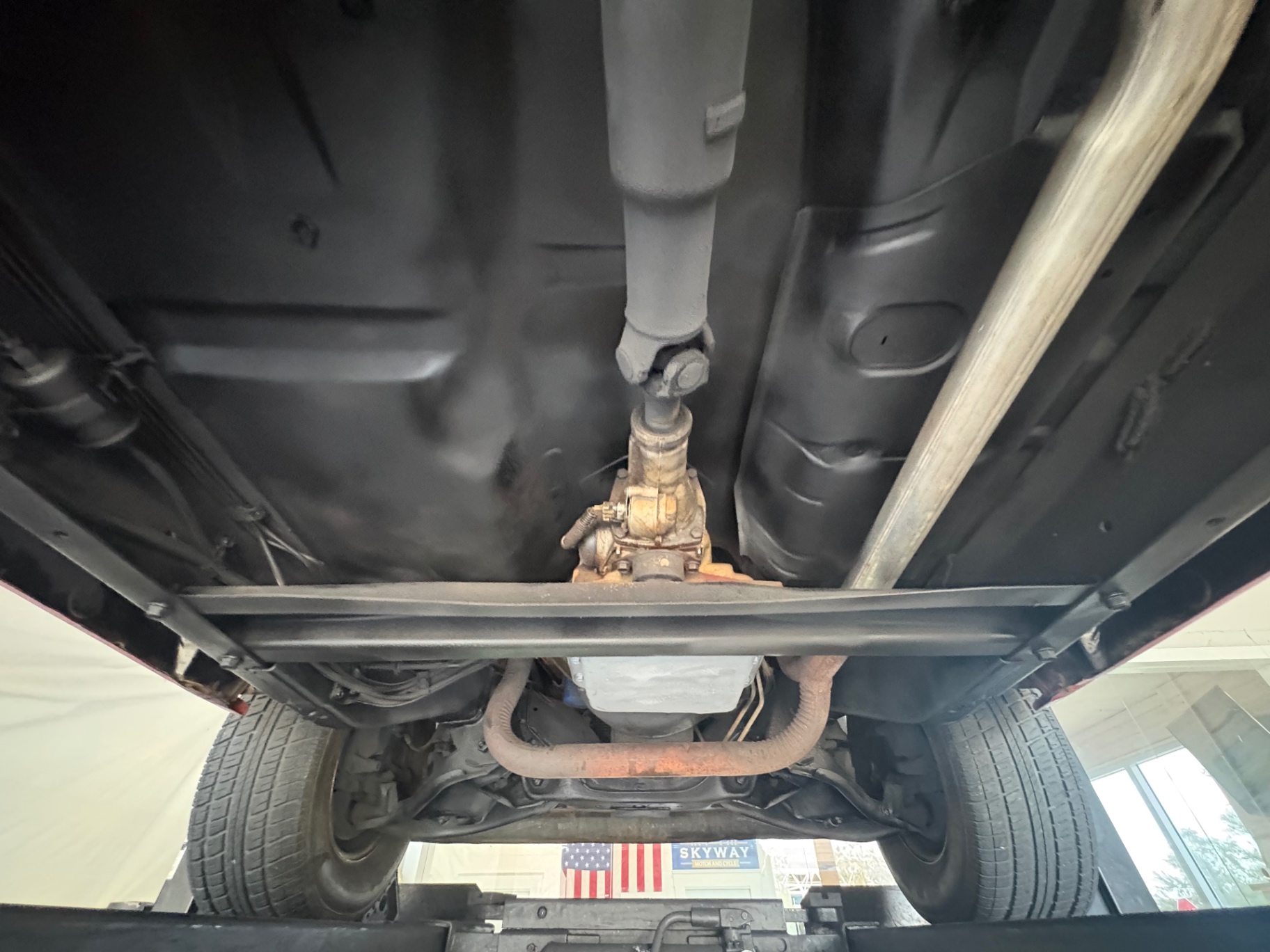 Vehicle photo 44