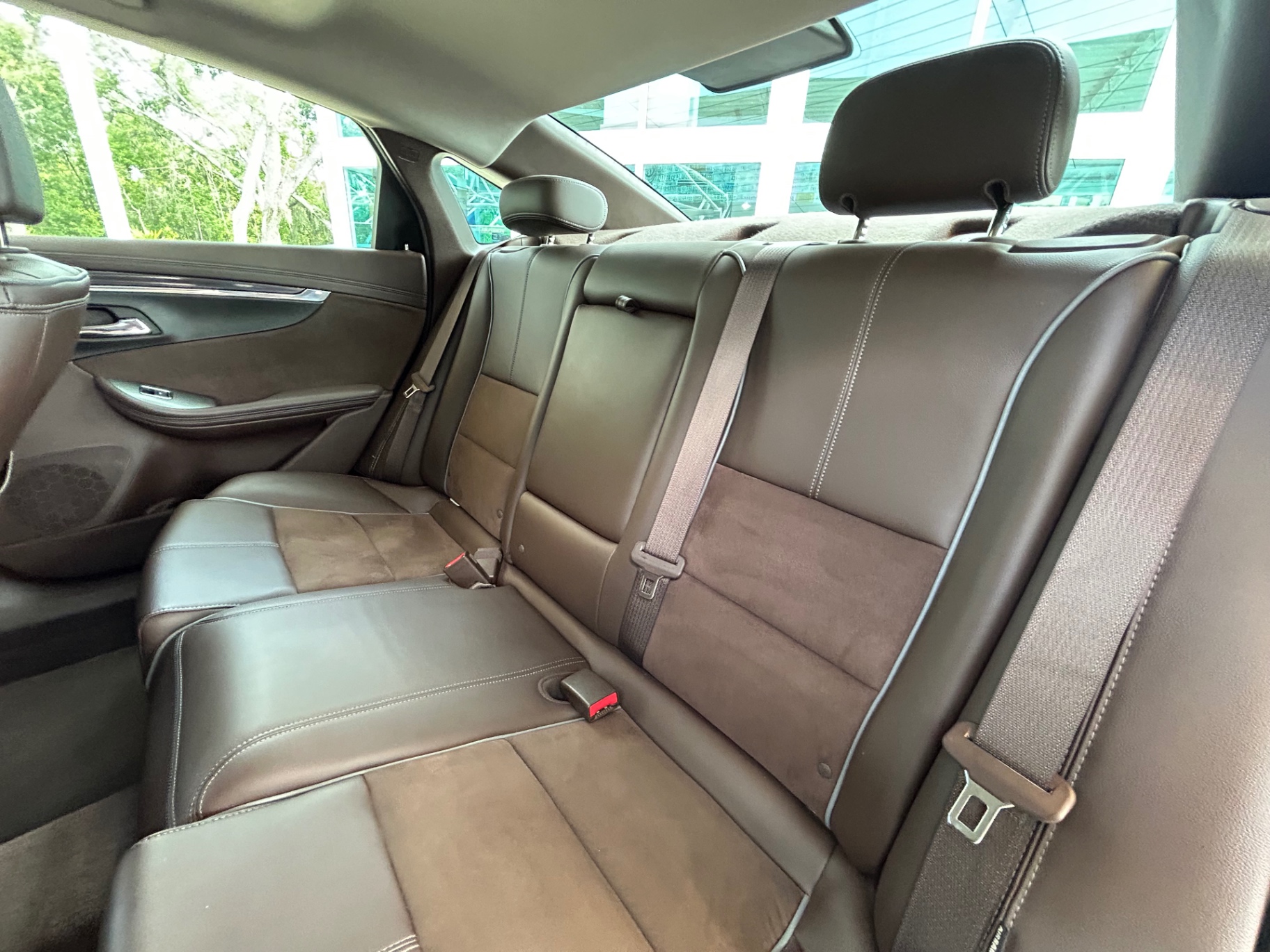 Vehicle photo 36
