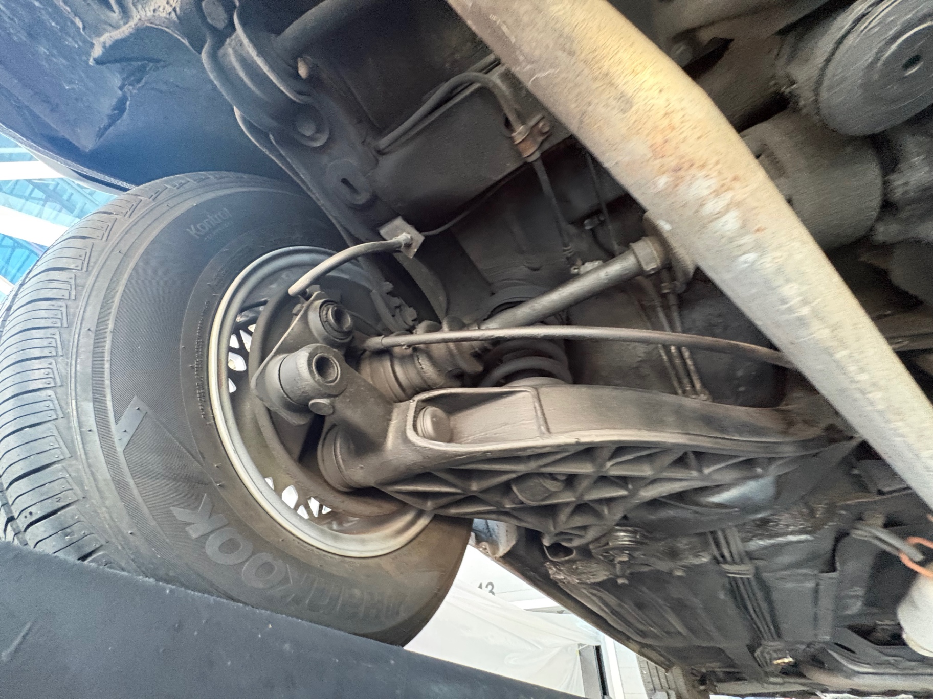 Vehicle photo 42