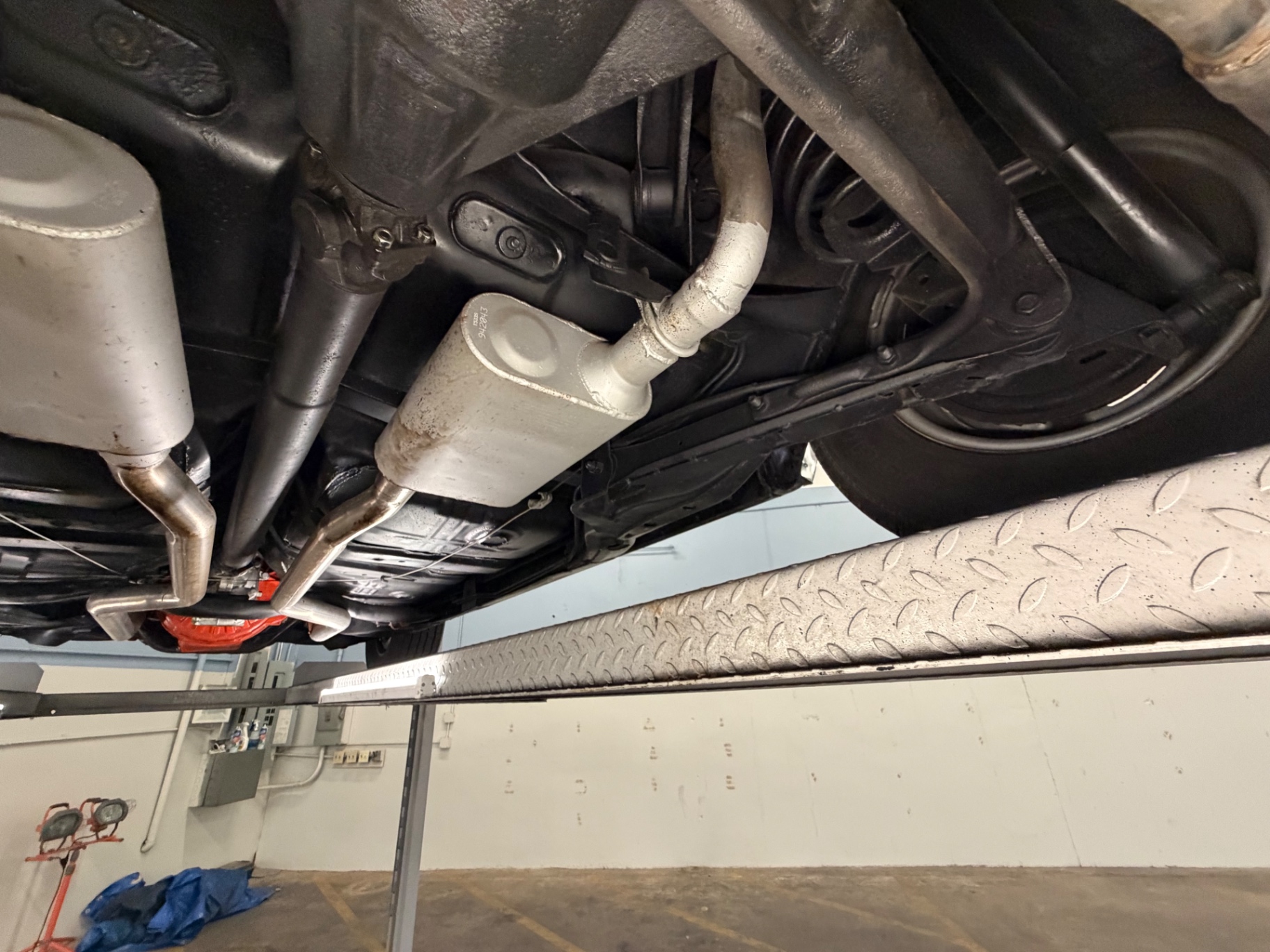 Vehicle photo 125