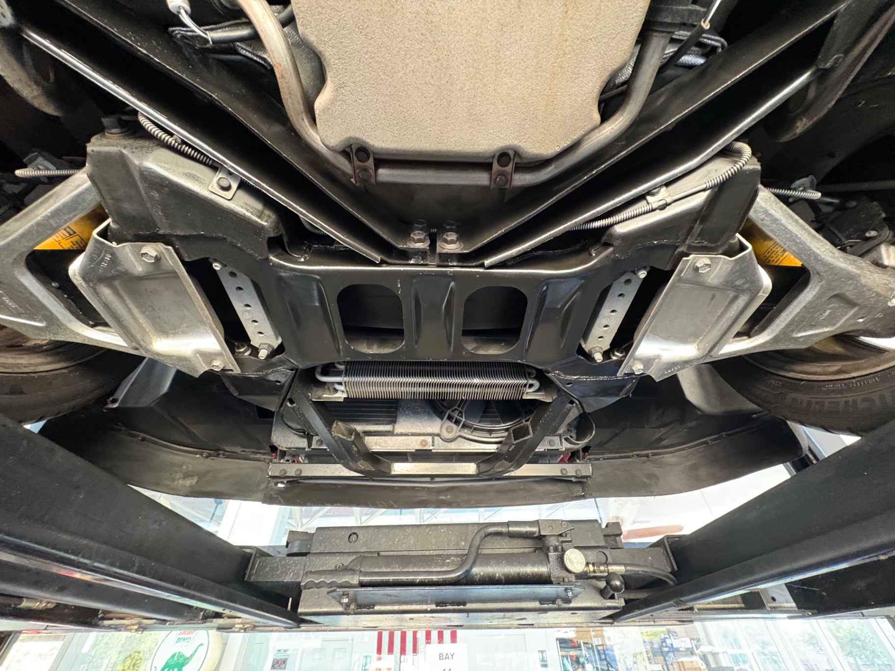 Vehicle photo 48