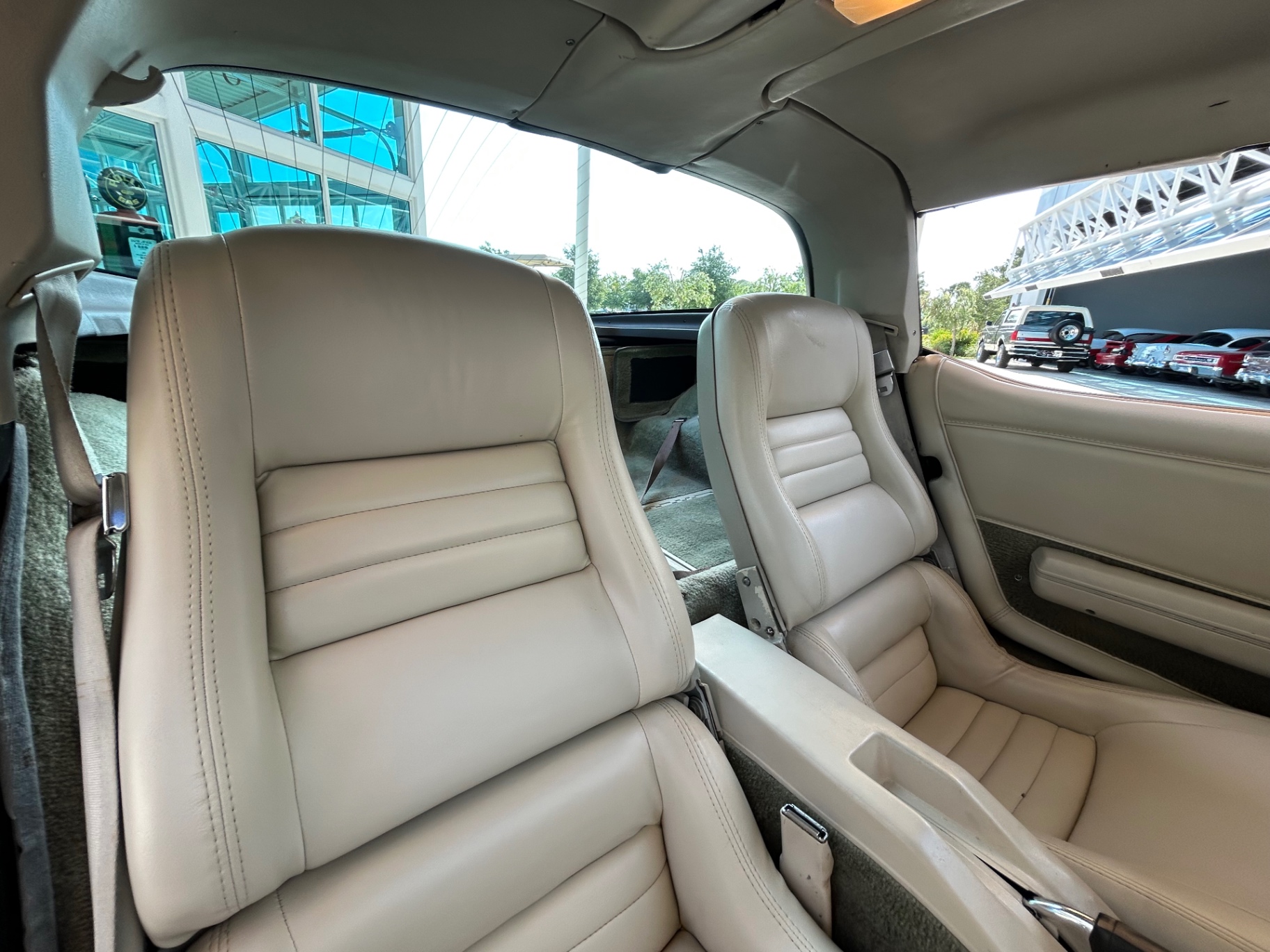 Vehicle photo 39