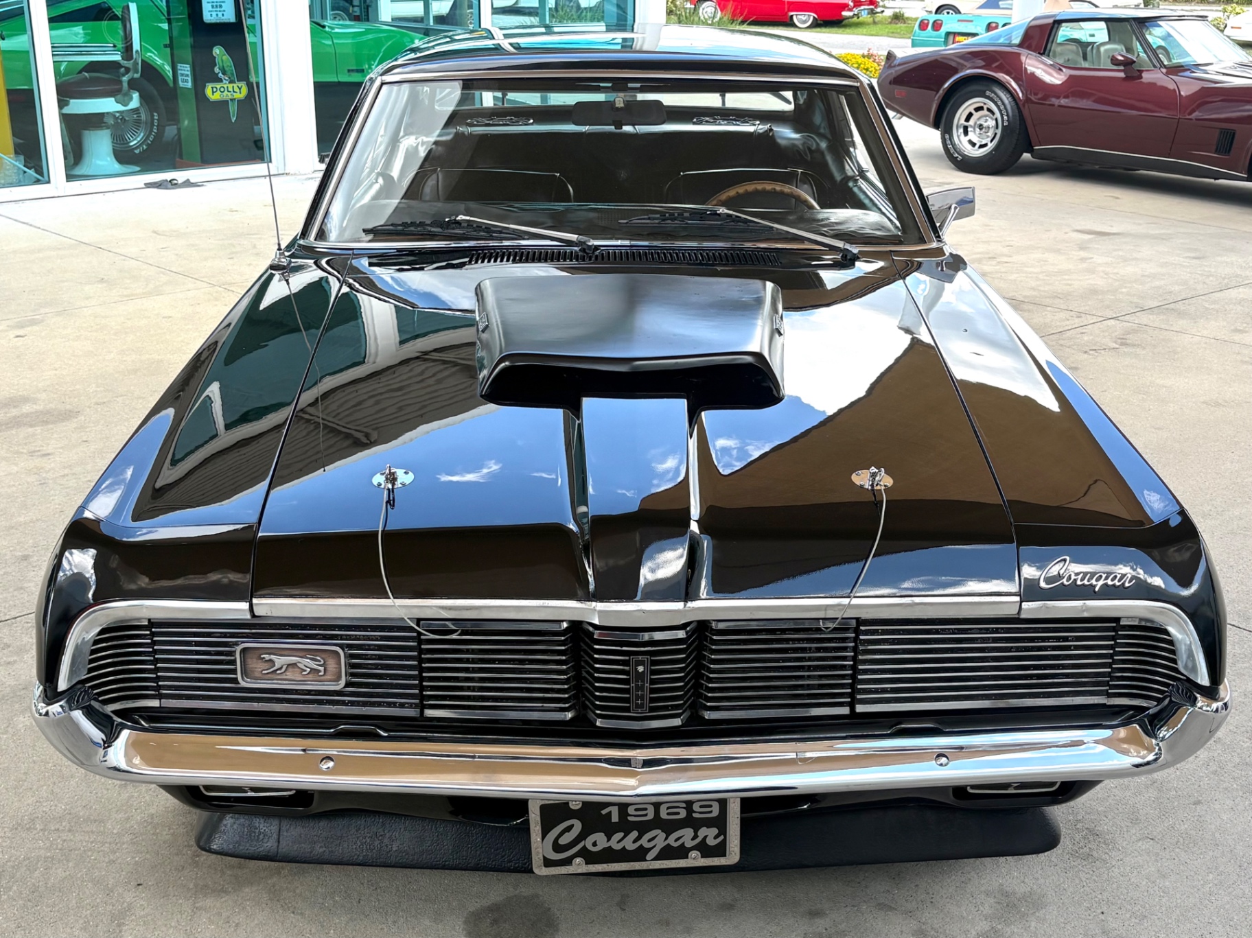 Vehicle photo 3