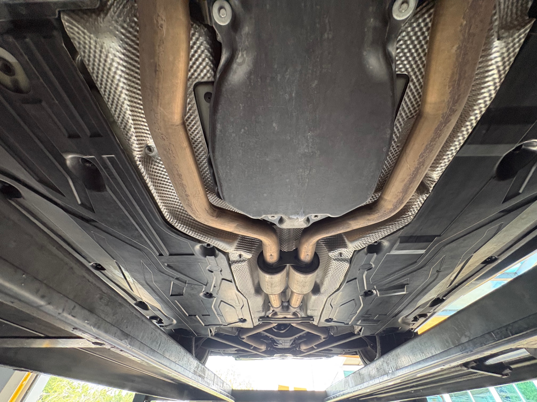 Vehicle photo 62