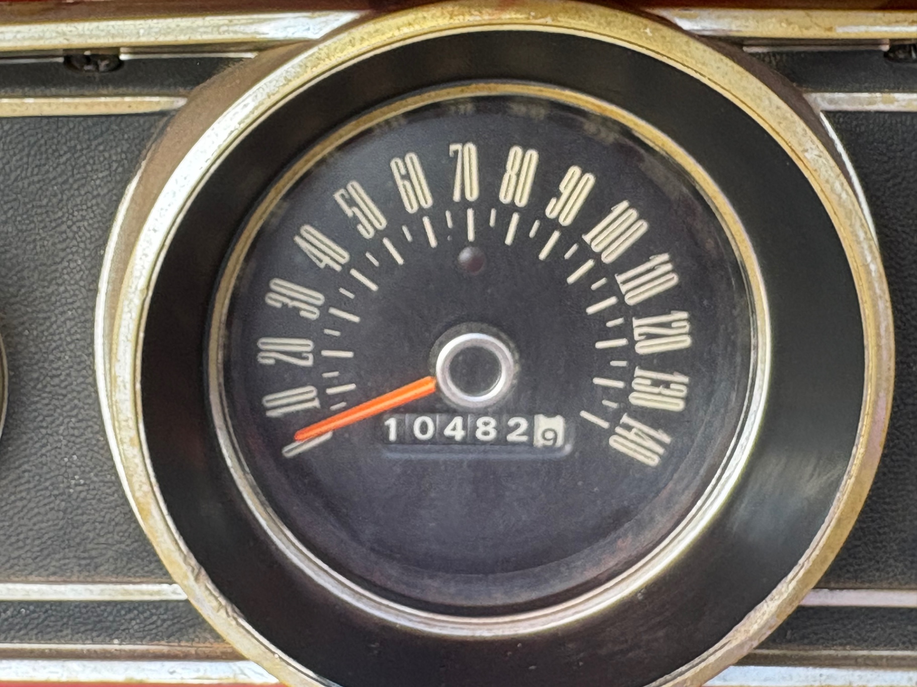 Vehicle photo 30