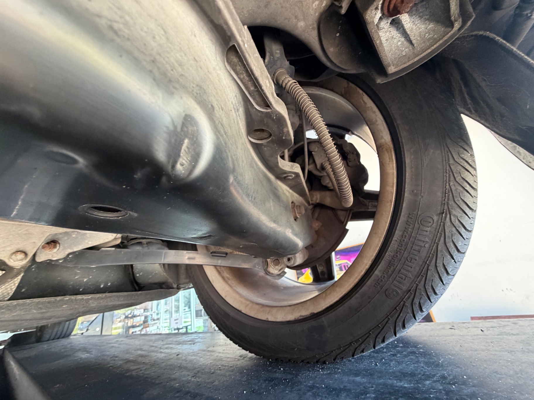 Vehicle photo 50
