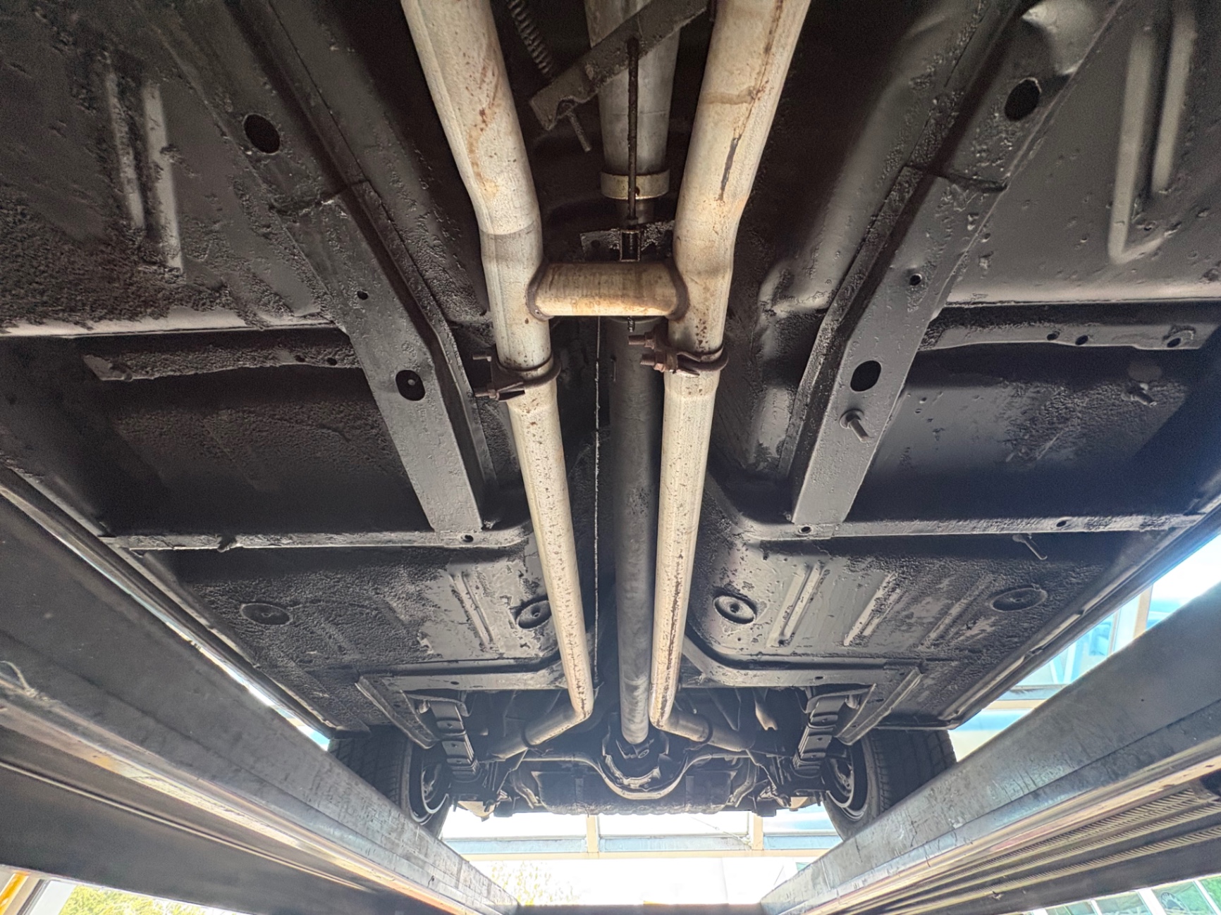 Vehicle photo 55