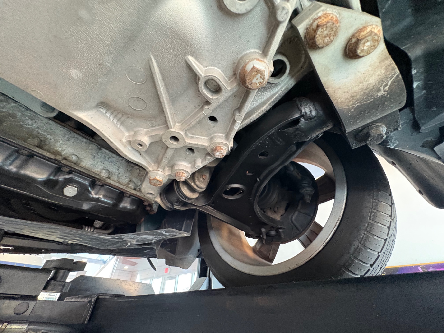 Vehicle photo 57