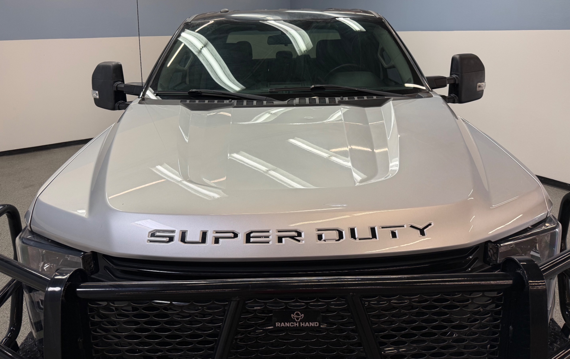 Vehicle photo 3