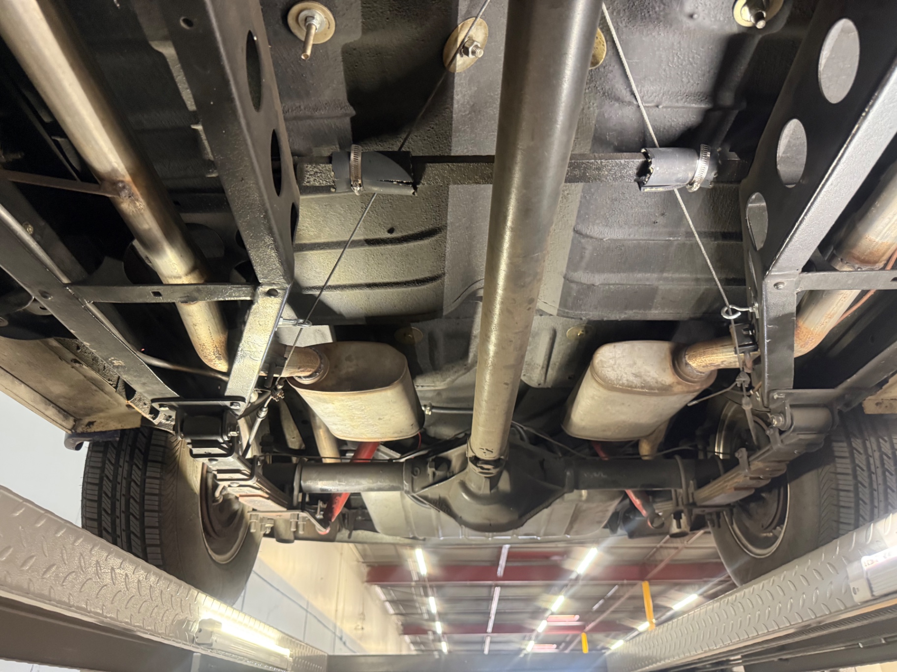 Vehicle photo 39