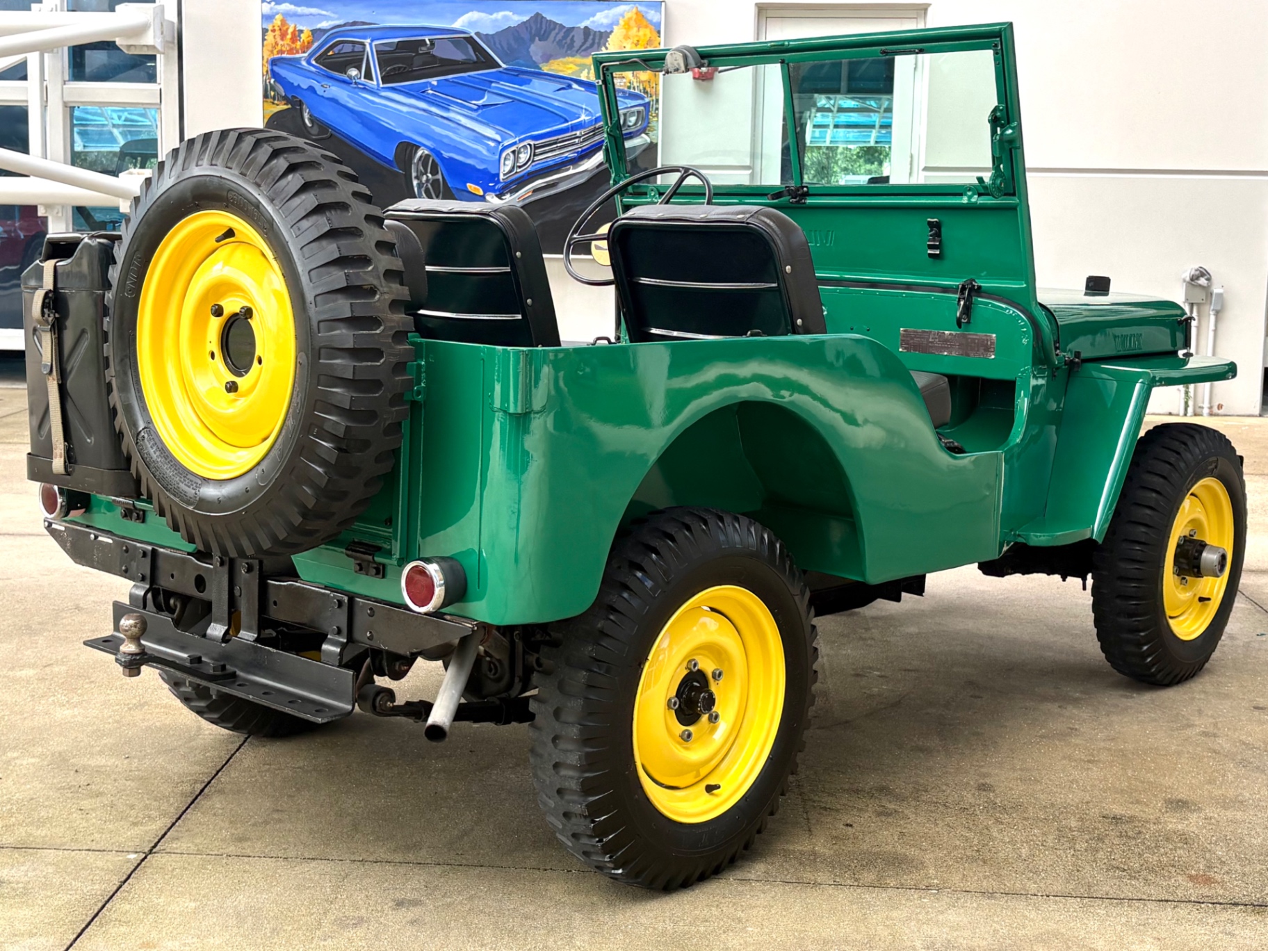 Vehicle photo 6