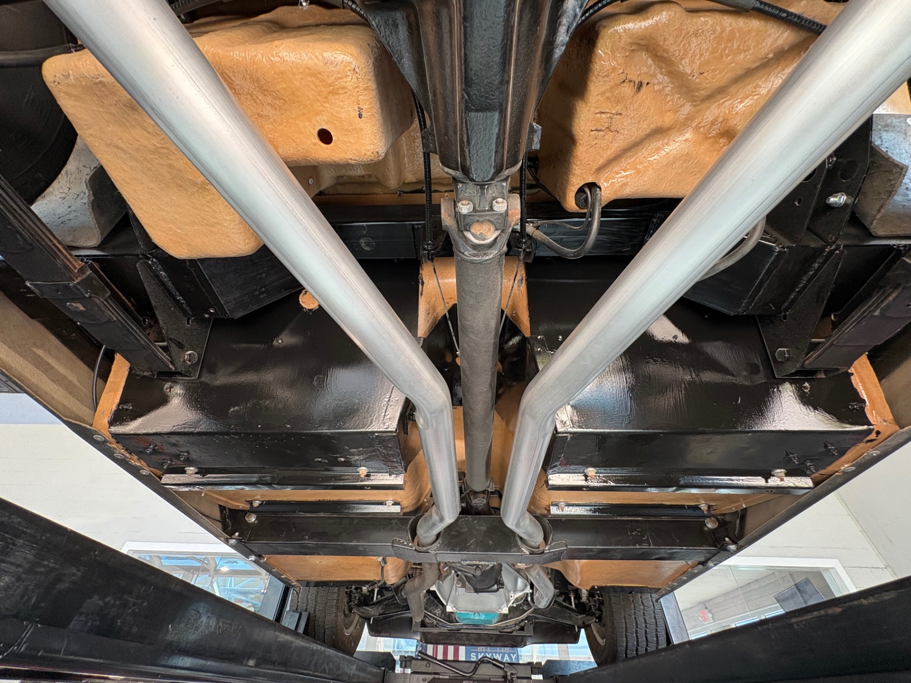 Vehicle photo 41