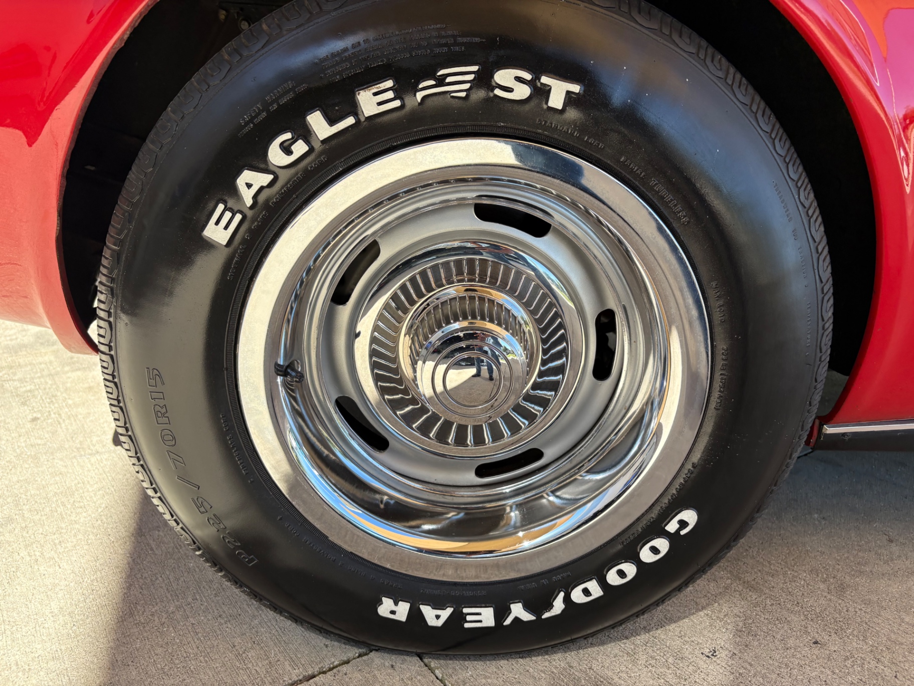Vehicle photo 25