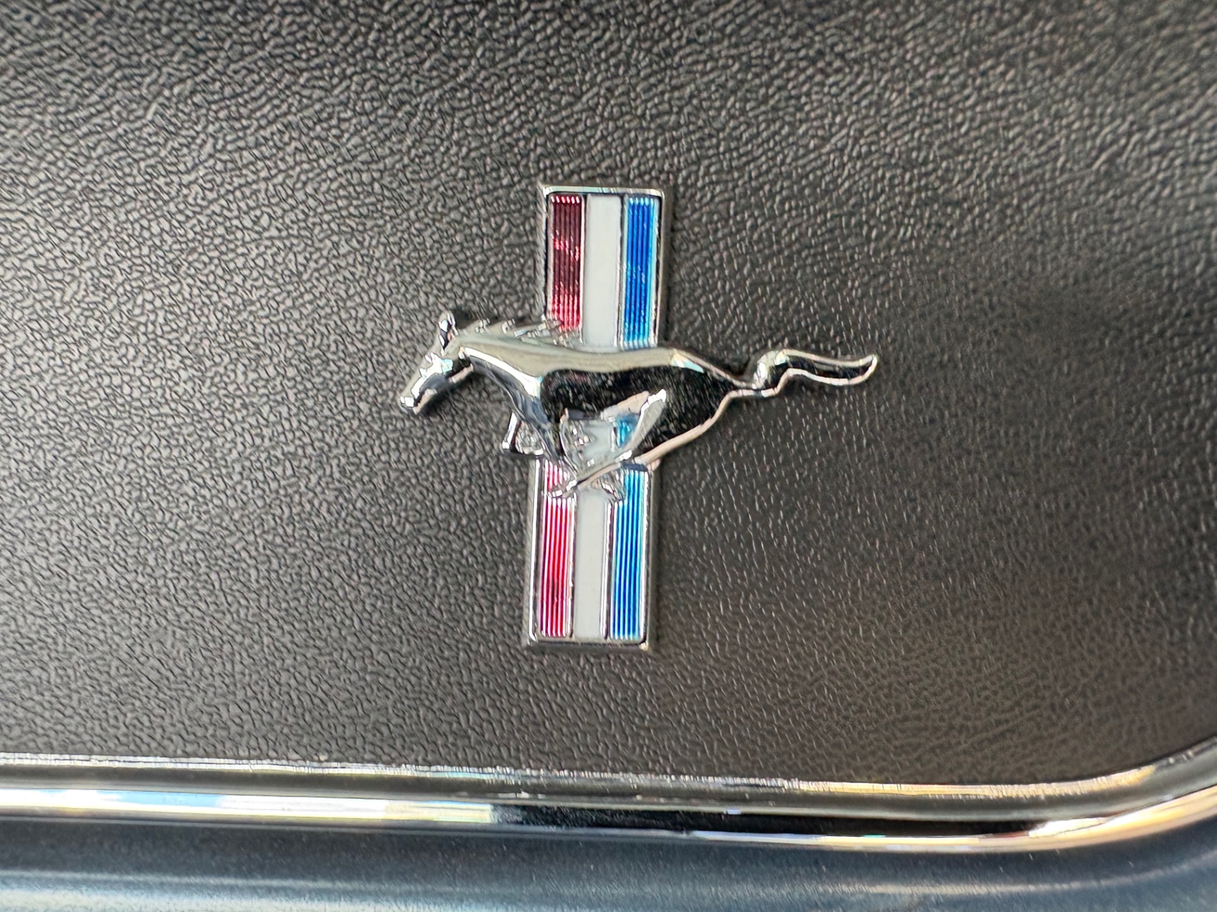 Vehicle photo 44